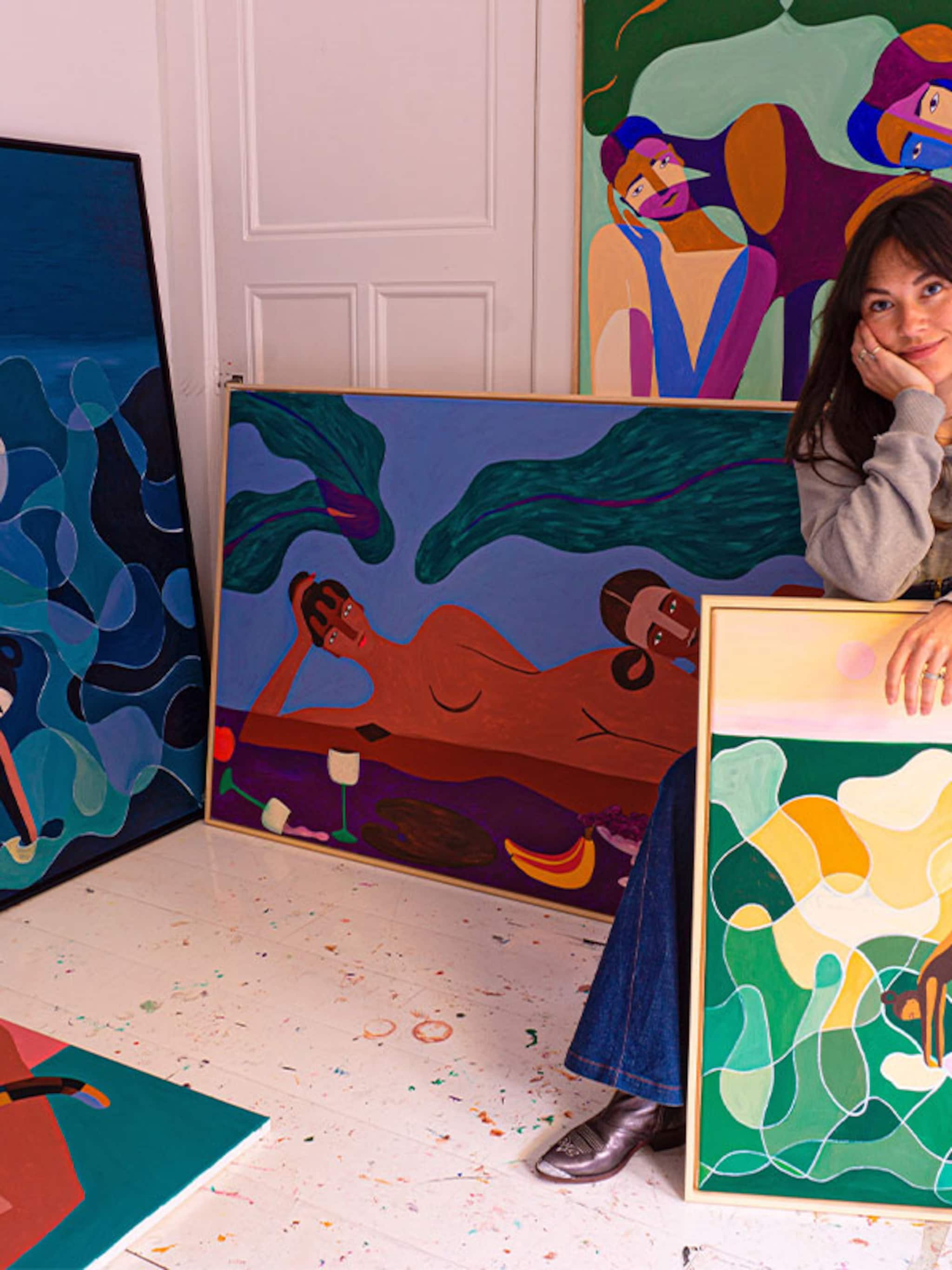 anne mei maakt kleurrijke schilderijen met acrylverf