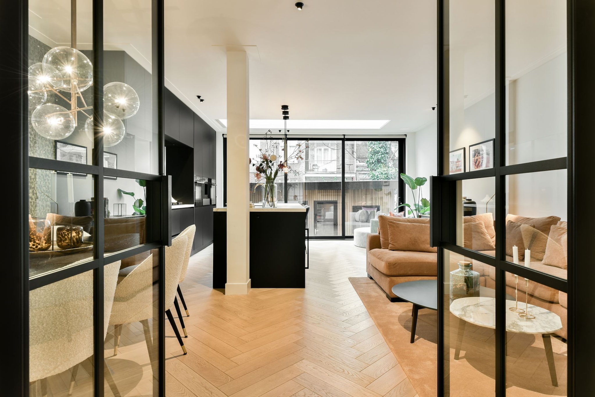 Funda-parel: designhuis met tuinhuis in Amsterdam Funda