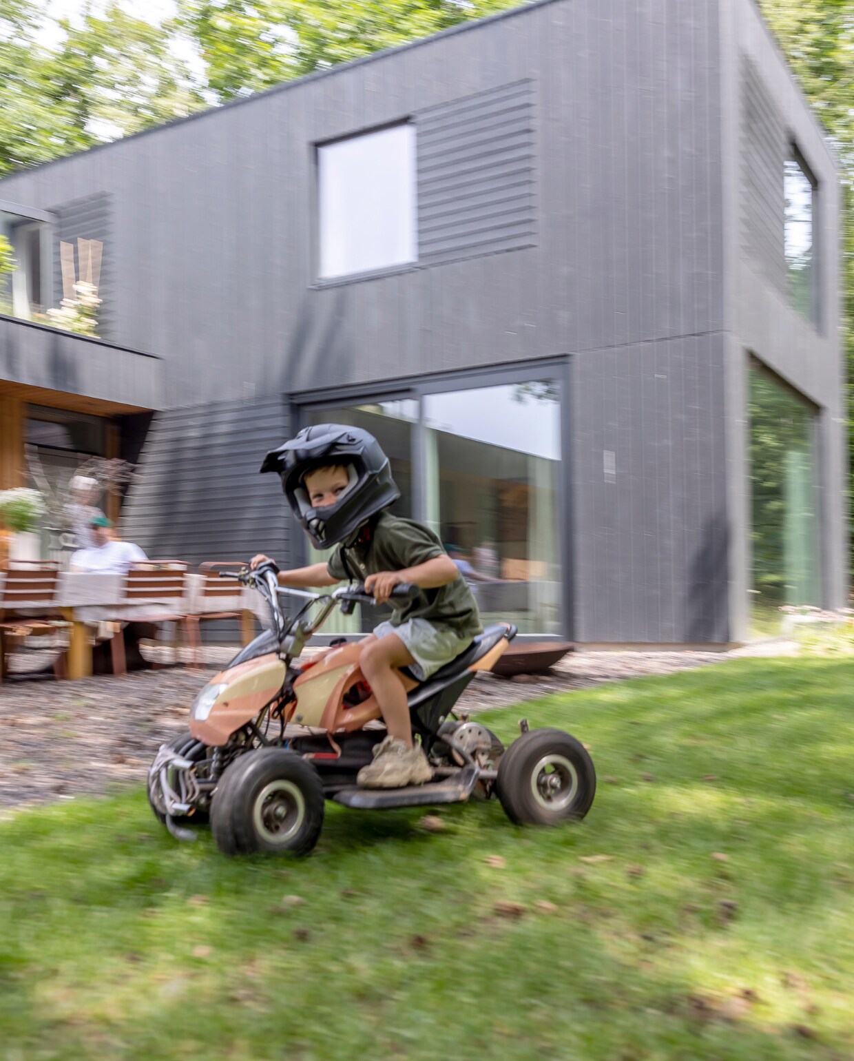 Tuinstoelen MaximaVida. Overig onbekend. vtwonen 05-2023 | fotografie Henny van Belkom