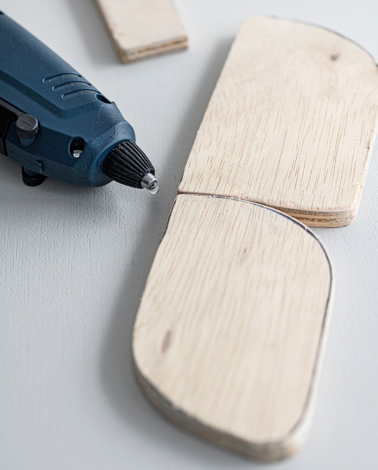 Beeld vtwonen, hout, lijm vtwonen 06-2023 | styling Kelly van gendt | fotografie Louis Lemaire