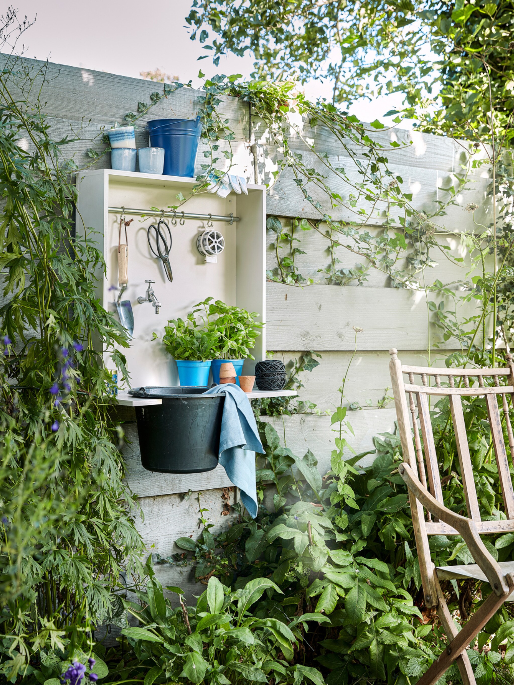 diy multifunctioneel tuinmeubel met buitenkraan