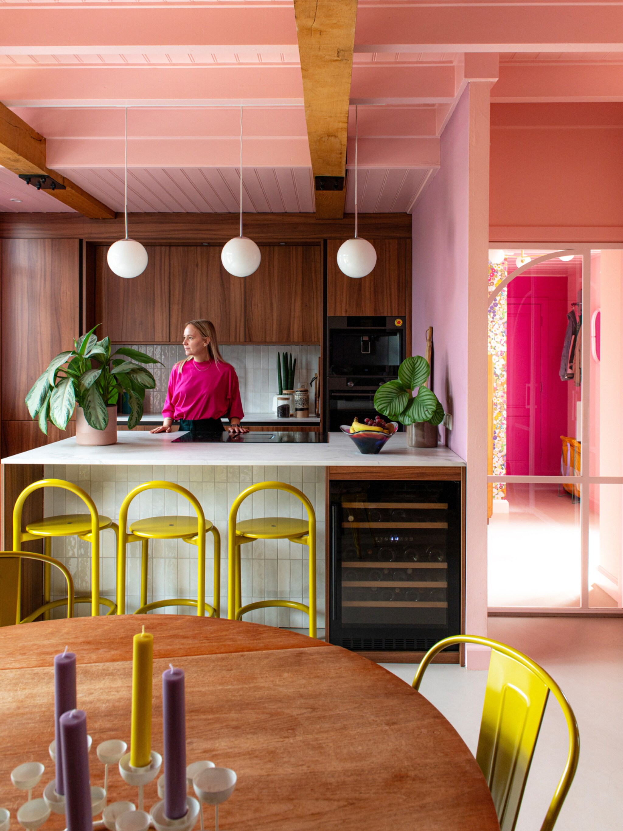 binnenkijken in een roze woning in nijverdal