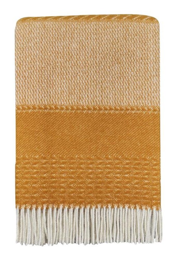 Malagoon uptown wool plaid - ocre | vtwonen.nl/shop Malagoon uptown wool plaid - ocre | vtwonen.nl/shop
