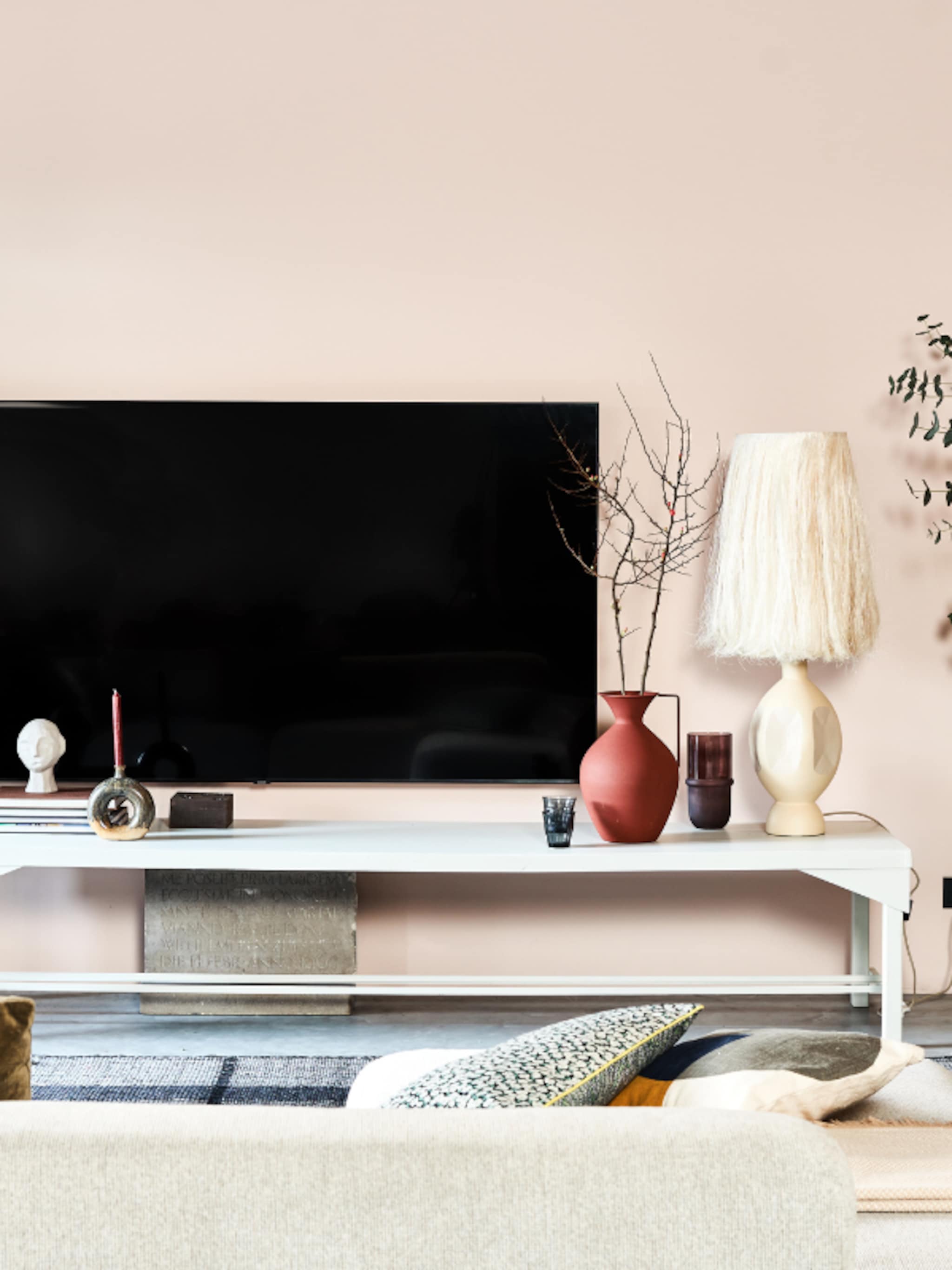 zo bepaal je de perfecte plek en kijkafstand voor de tv in de woonkamer
