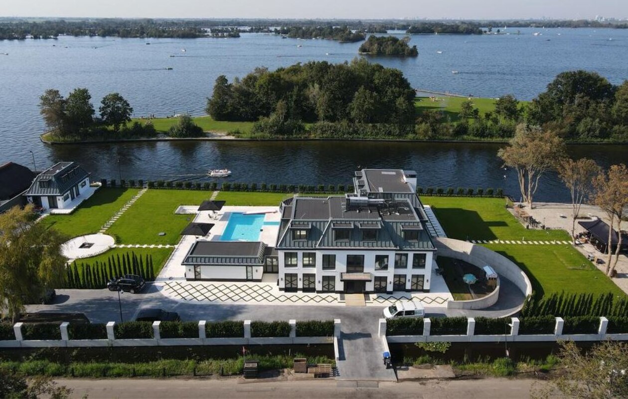 Funda - Christie’s International Real Estate