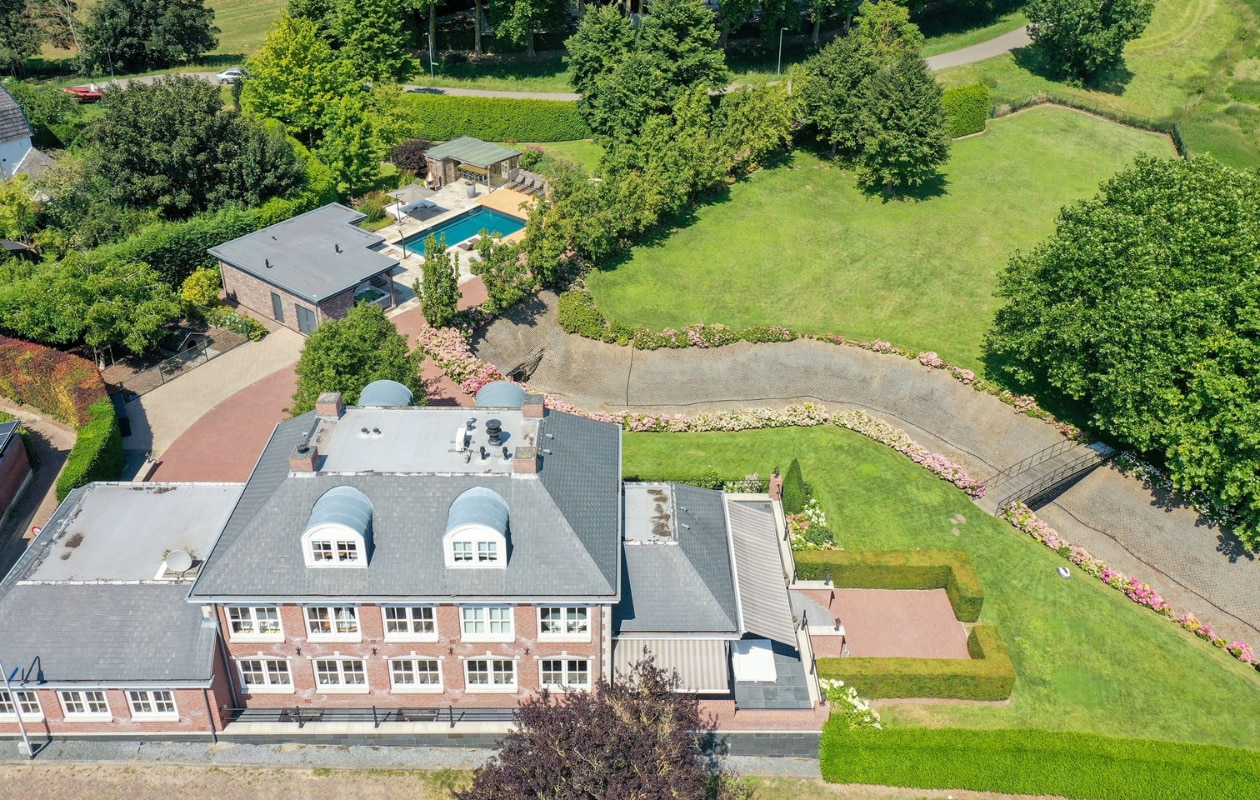 Funda-parel: Buitenpad 1 in Heerewaarden Funda - Bijzonder Wonen Makelaardij | Baerz &amp; Co.