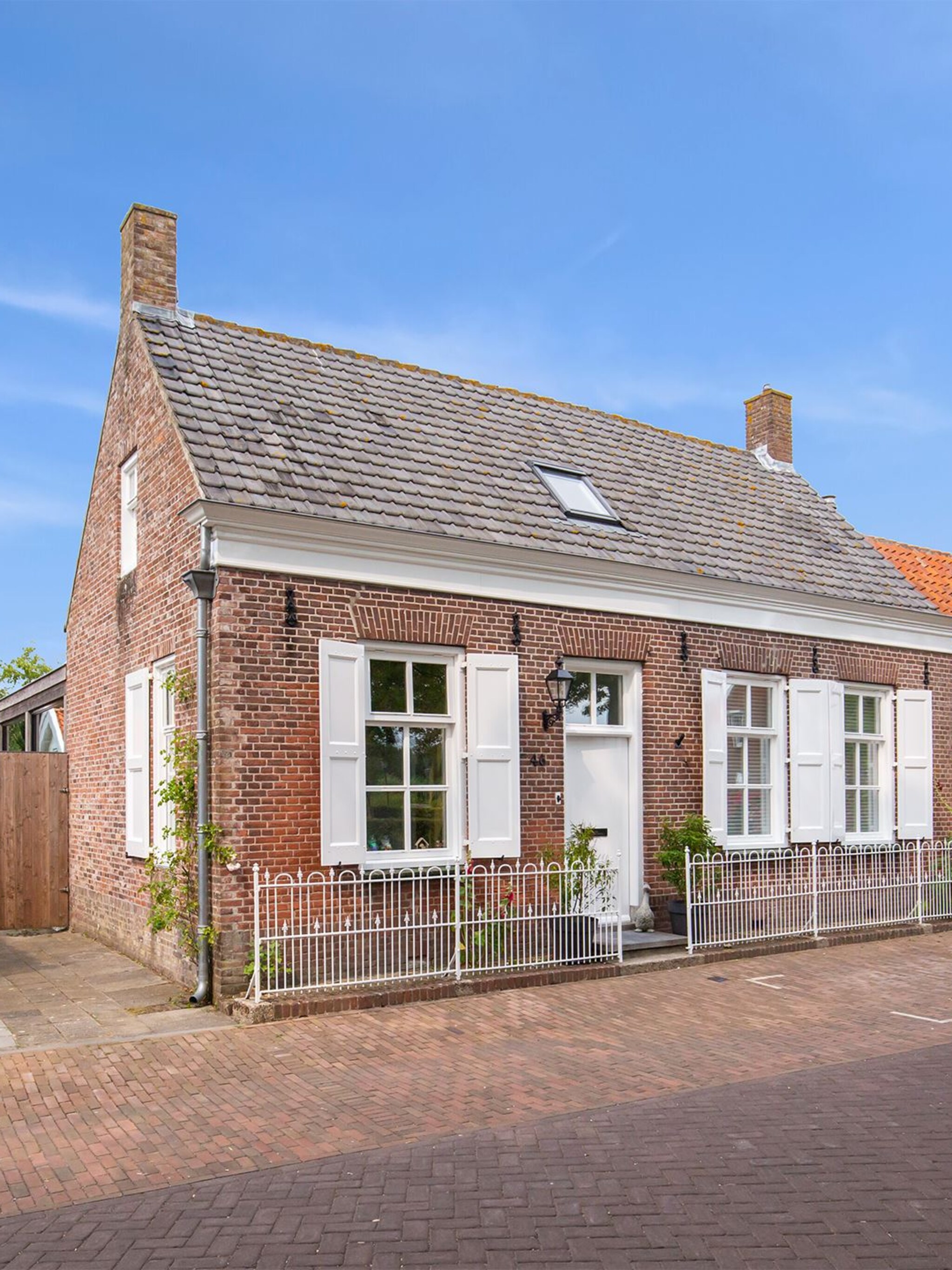 gespot pittoresk dorpshuis met chique interieur