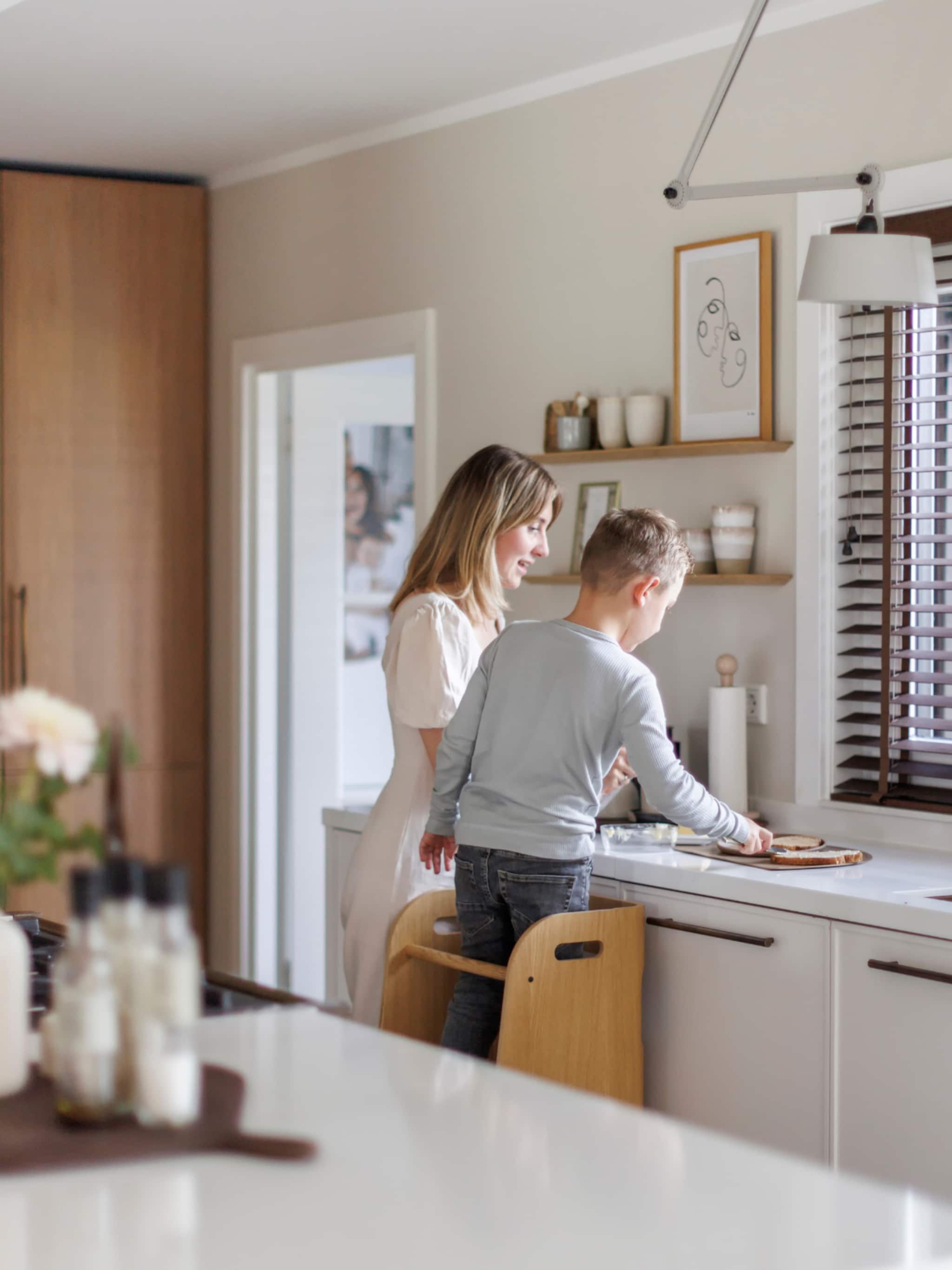 binnenkijken in een rustgevende twee onder een kap ik houd van een strak interieur maar het moet wel warm blijven