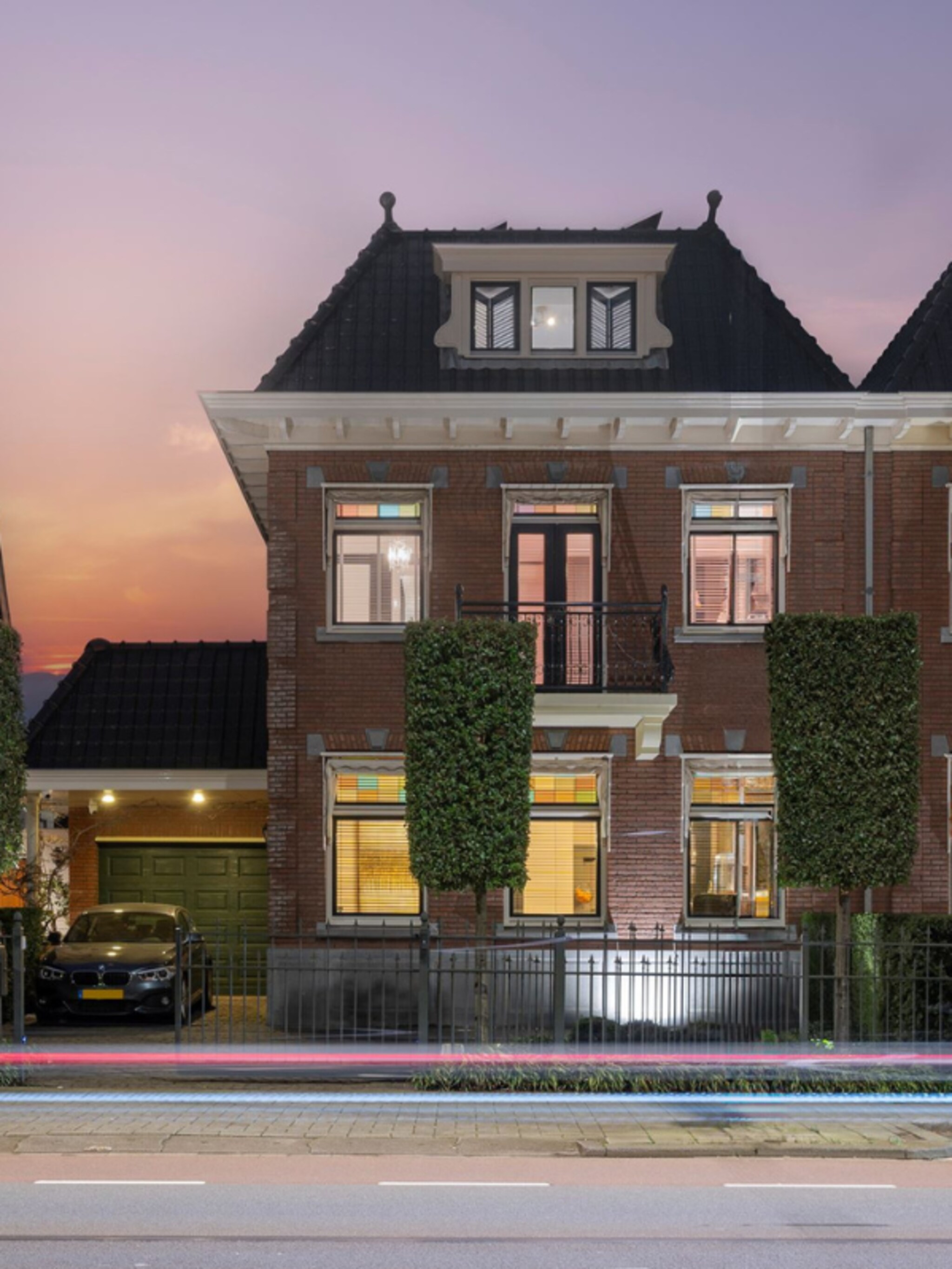 gespot luxe herenhuis aan het water in rotterdam