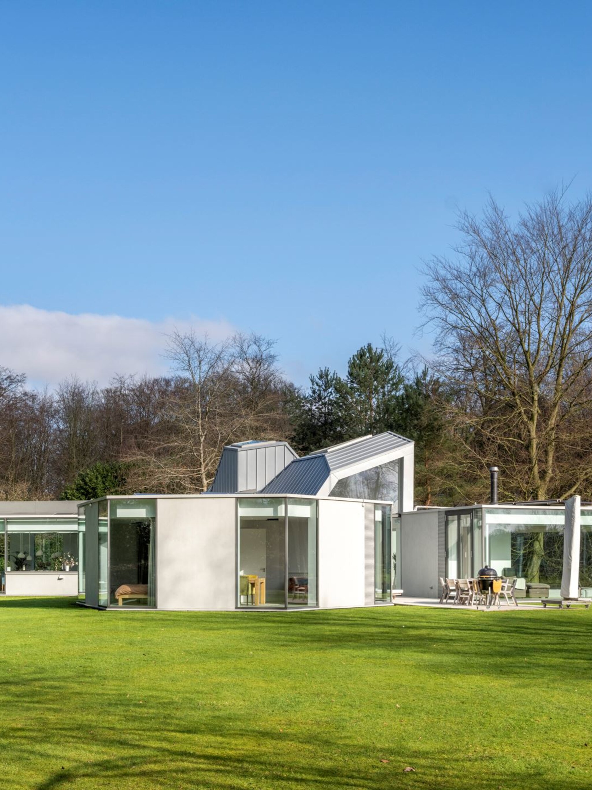 gespot in deze designvilla heeft elke ruimte panoramisch uitzicht