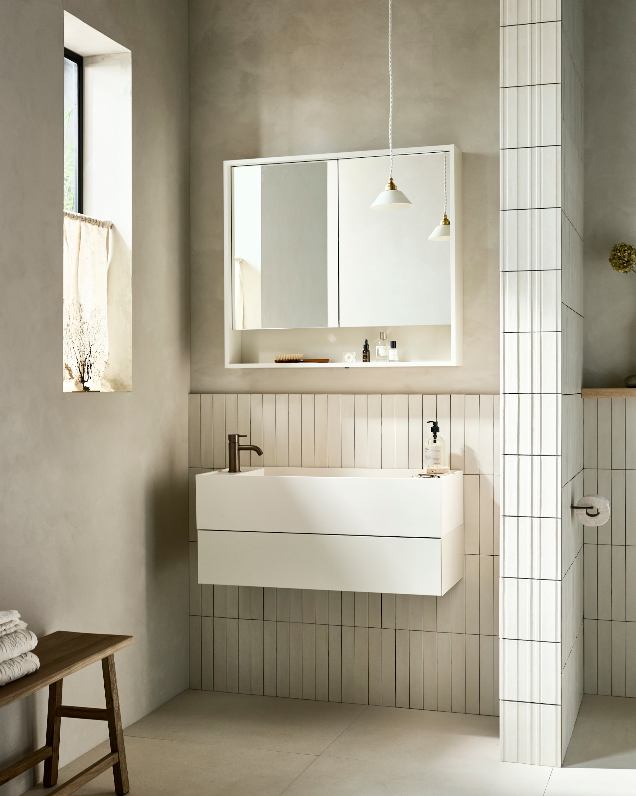 vtwonen huiscollectie badkamers en binnentegels. Styling: Kim van Rossenberg; fotografie Sjoerd Eickmans fotografie: Sjoerd Eickmans styl