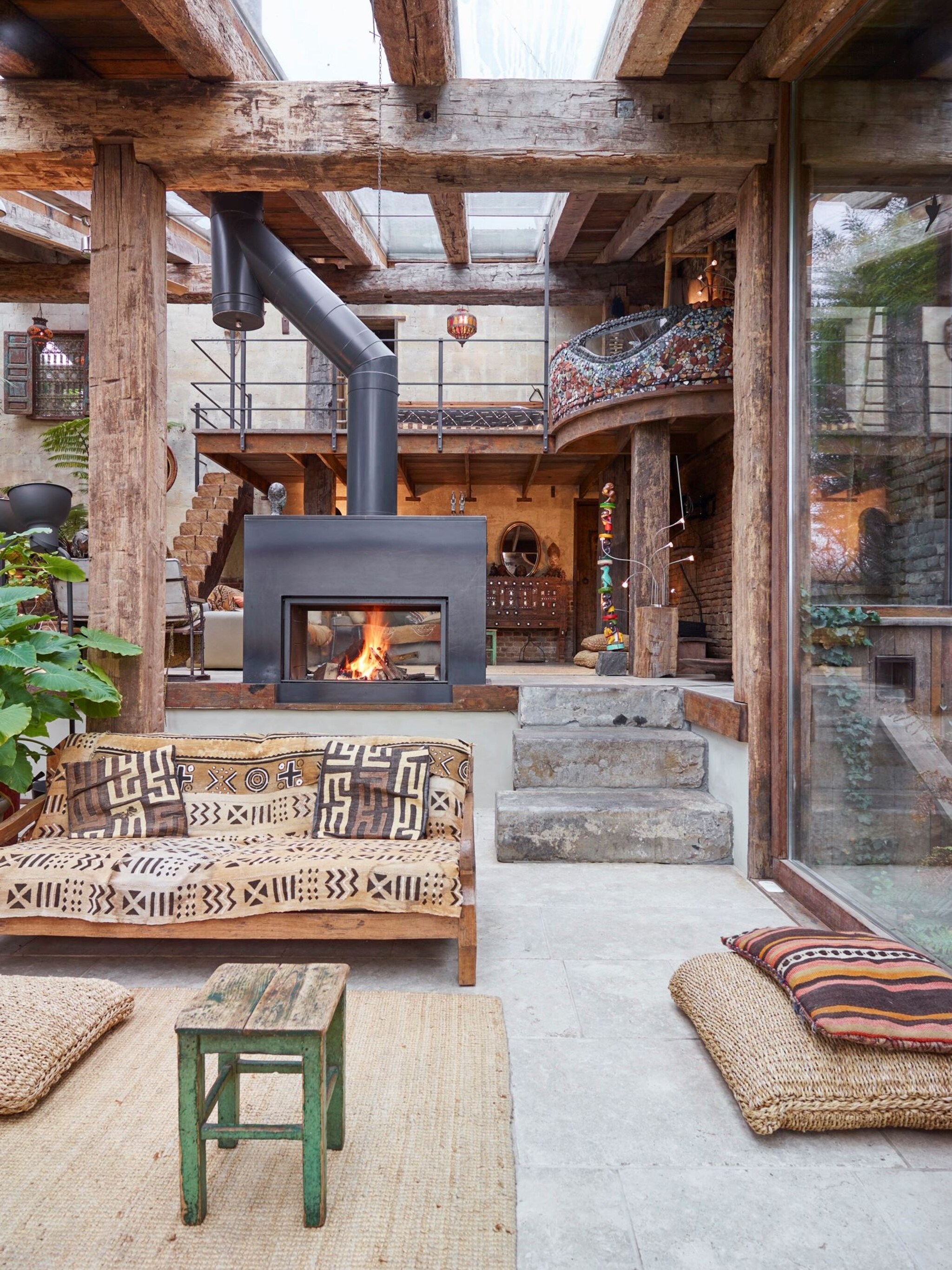 gespot wegdromen naar bali in deze boerderij met bohemian interieur