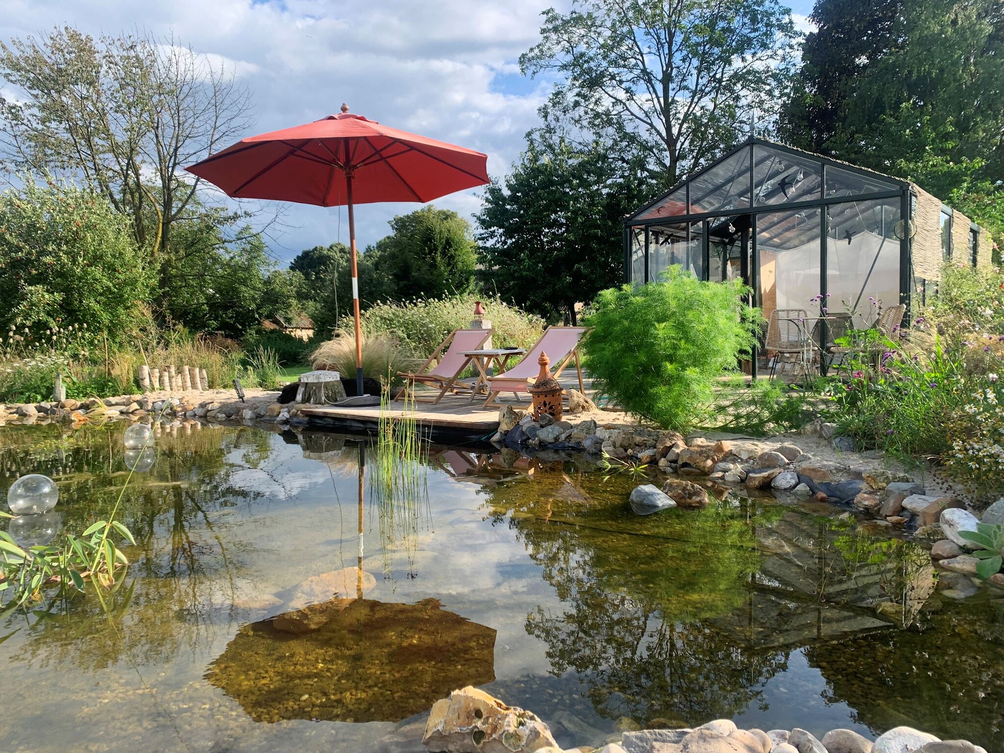 Funda-parel: wegdromen naar Bali in deze boerderij met bohemian interieur Funda - Marinus &amp; Partners