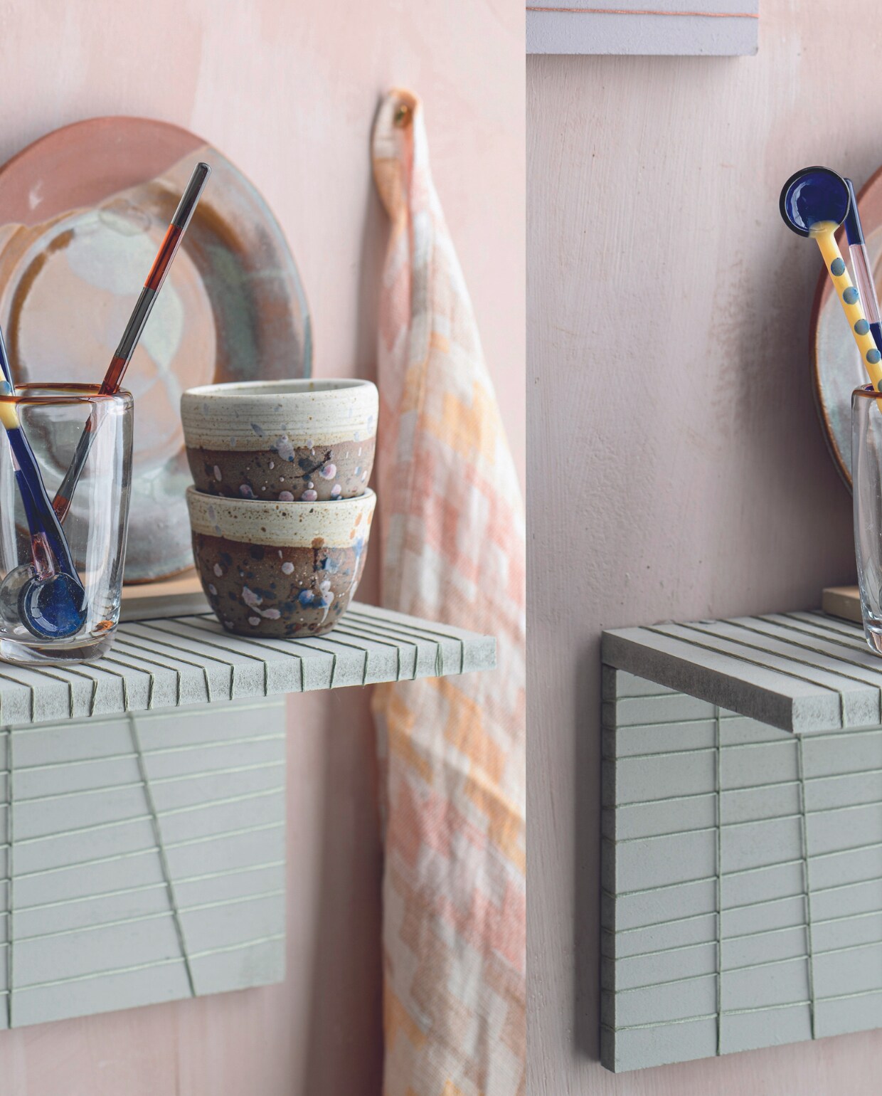 Blauwe mok € 35,-, gespikkelde keramieken mokken Wooolken € 35,-, bord Antique Plate van Maitoinen € 45,-, kandelaar La Finca van Oikos Estudio vanaf € 55,-, theedoek Spring van Lemuel MC London € 30,- (atelierhop.com). Glas € 6,99, glazen lepels € 15,99 (zarahome.com). Gebundelde kaarsen, set van 50 € 22,- (minimuc.shop). Overig privébezit. vtwonen 04-2024 | styling Myla Griese | fotografie Louis Lemaire