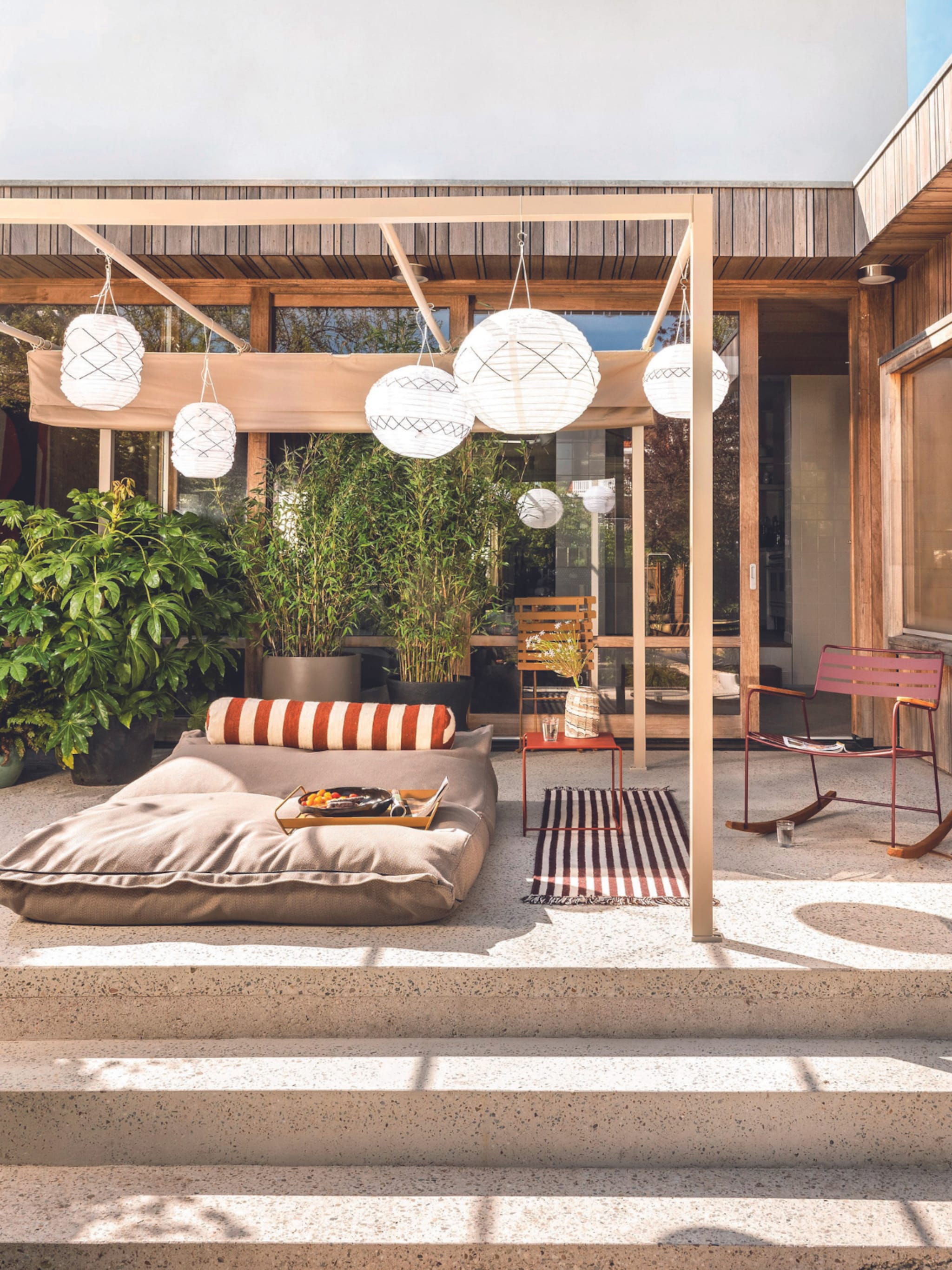 dankzij deze stylingtips maak je van de tuin een waar vakantieparadijs