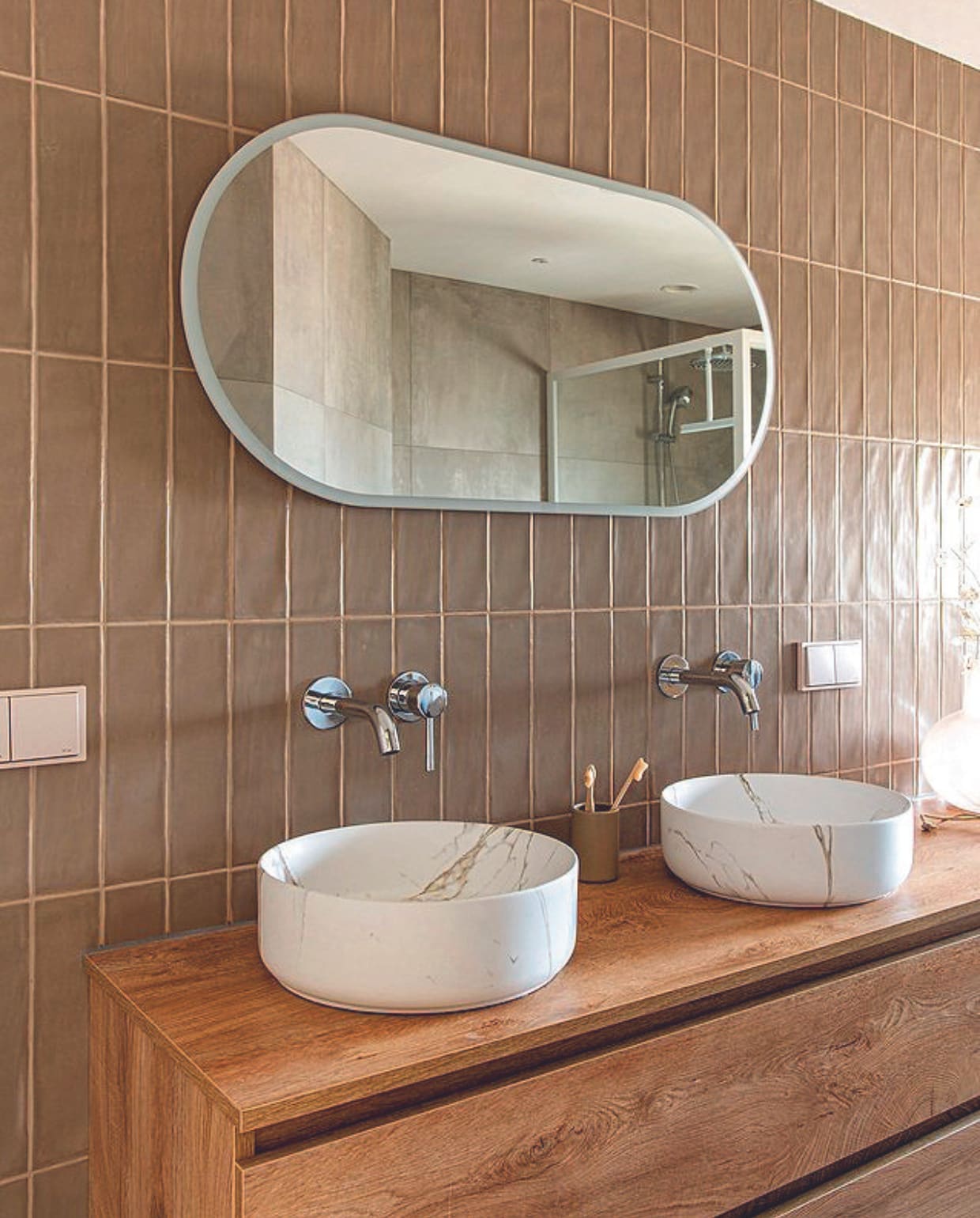 Badkamer alles inclusief wandtegels Sanitairwinkel. vtwonen 06-2024 | productie De Binnenkijkers | styling Jeske Weel | fotografie Caroline Coehorst