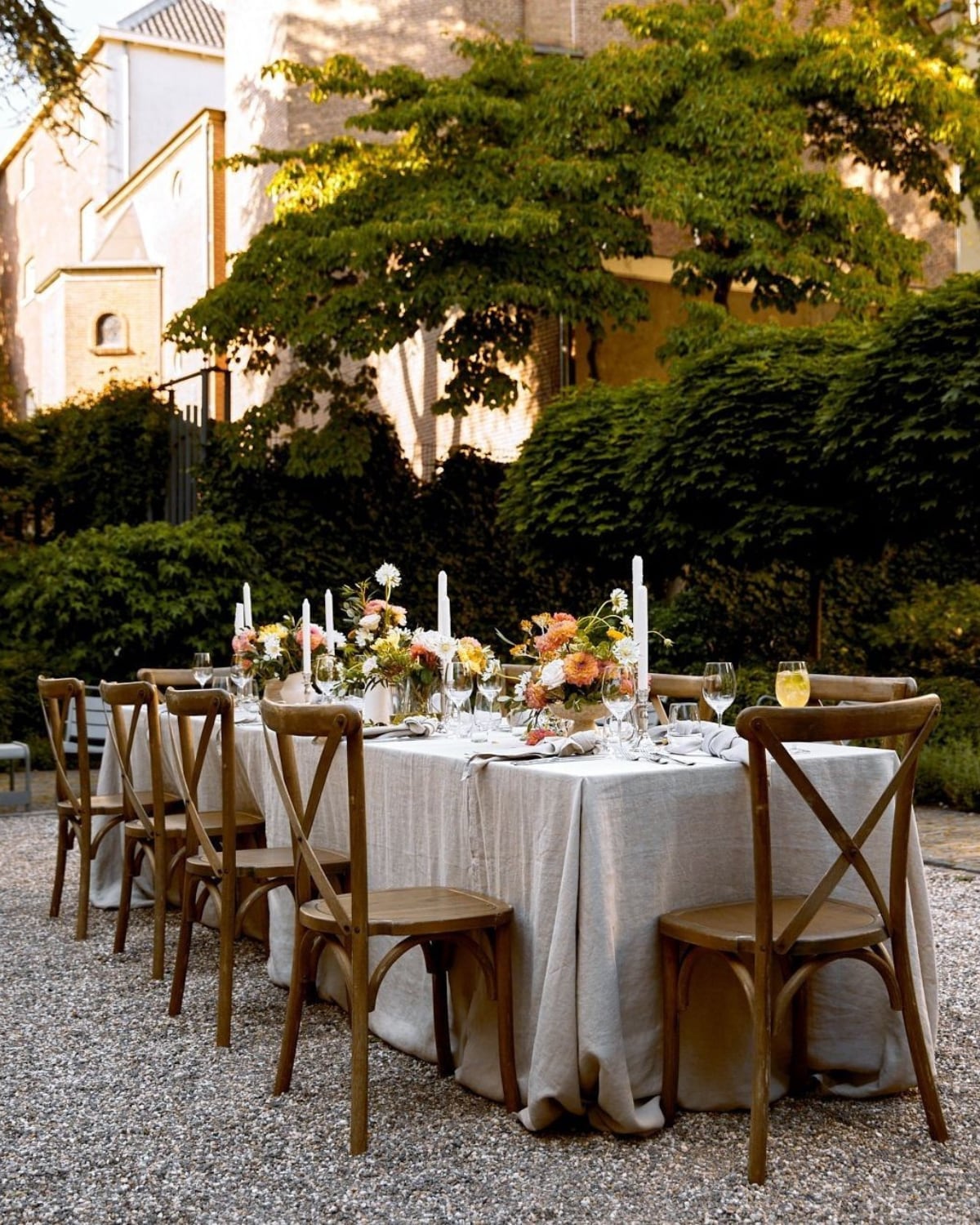 Beeld via Pulitzer Amsterdam | Pulitzer Garden’s Long Table Dinners Pulitzer Amsterdam