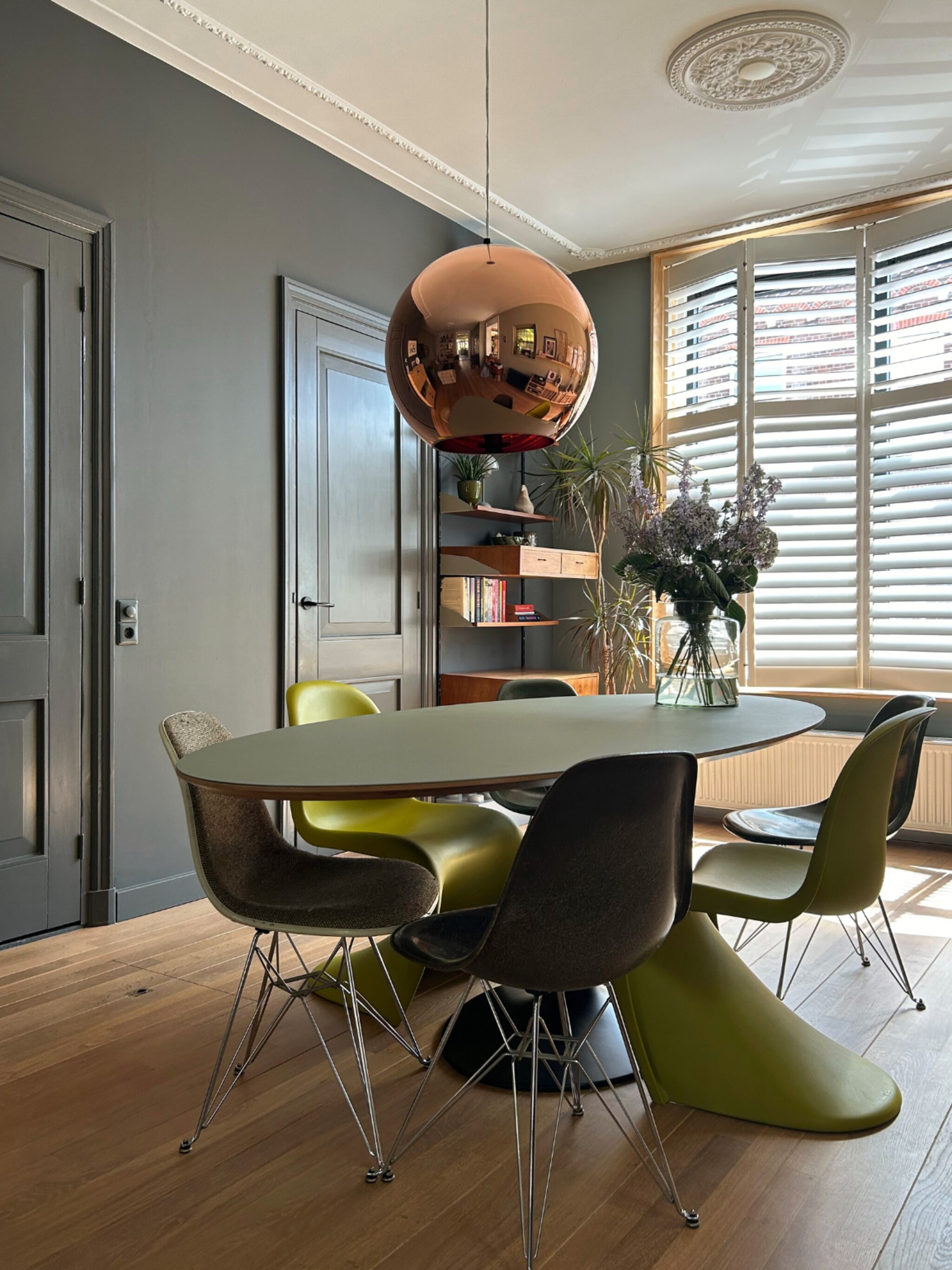 she loves favoriete stoelen artdirector marlon
