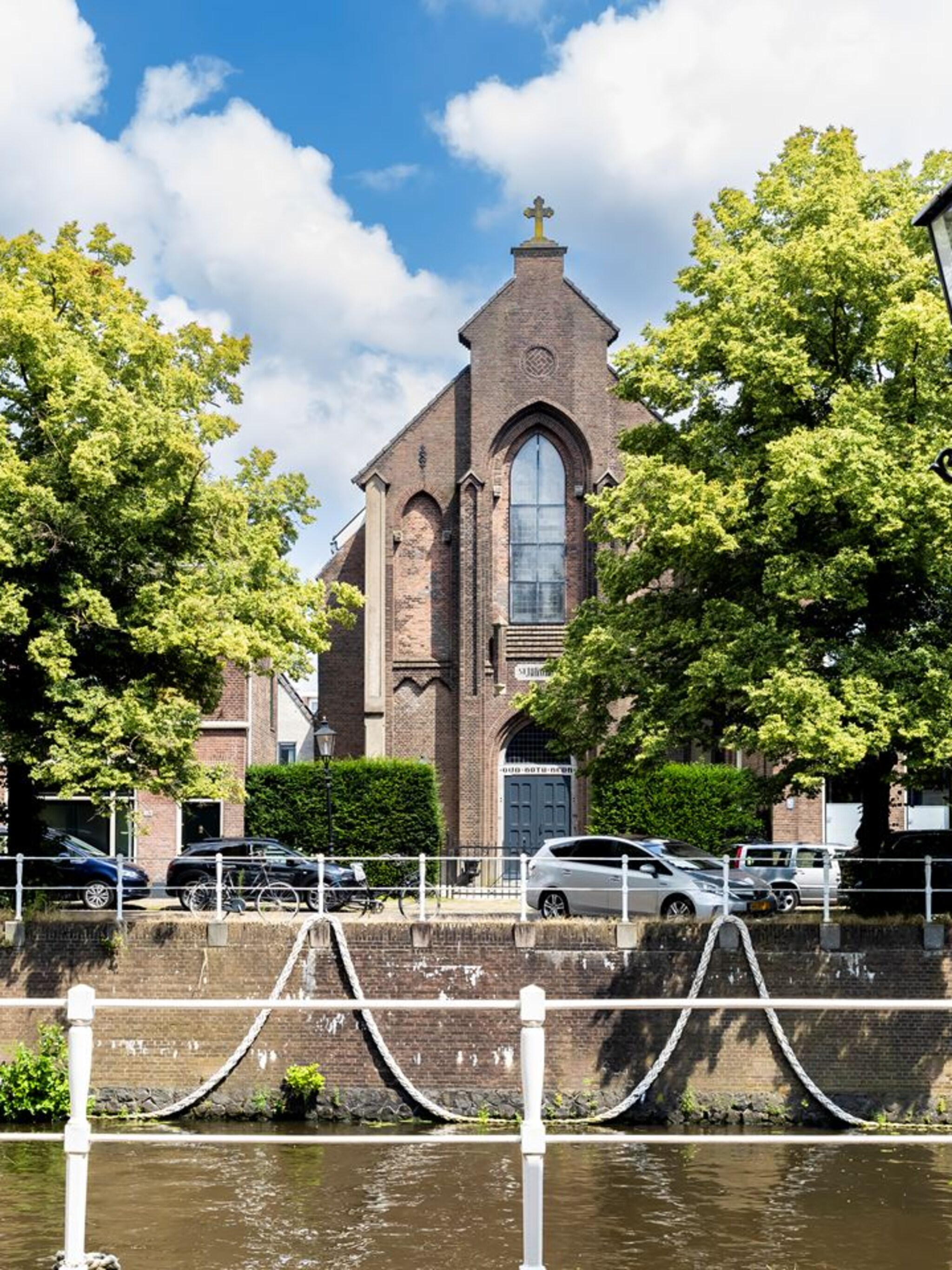 zeldzaam wonen in voormalig kerkgebouw utrecht