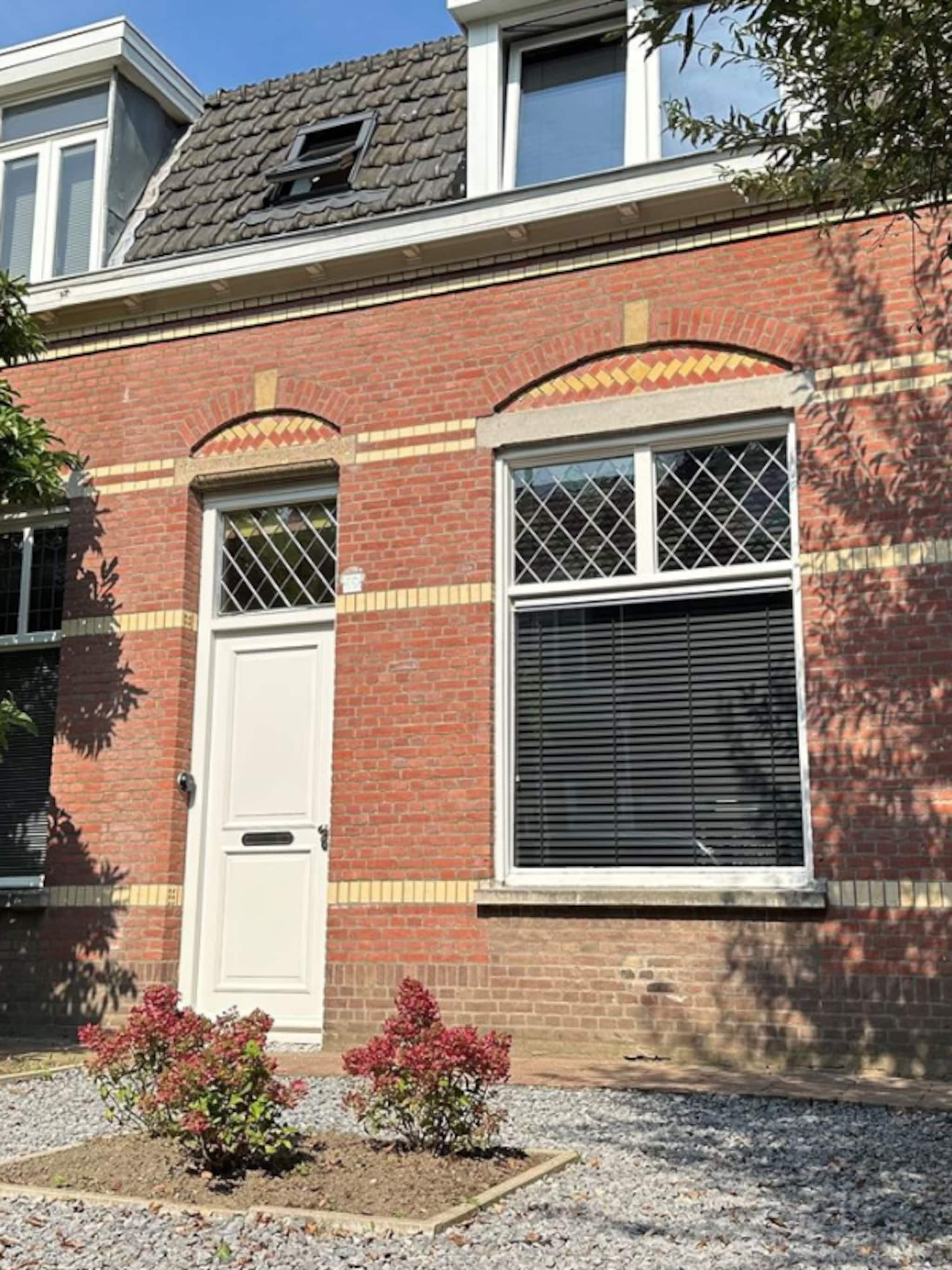 funda parel gemoderniseerde eengezinswoning tilburg