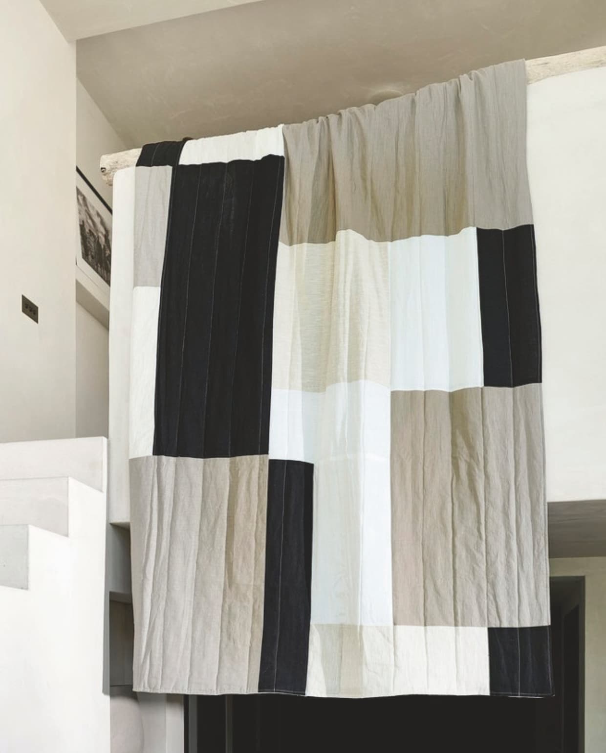 DIY geblokt sprei vtwonen diy special 09-2024 | styling Sanne Ketelaar | fotografie Sjoerd Eickmans