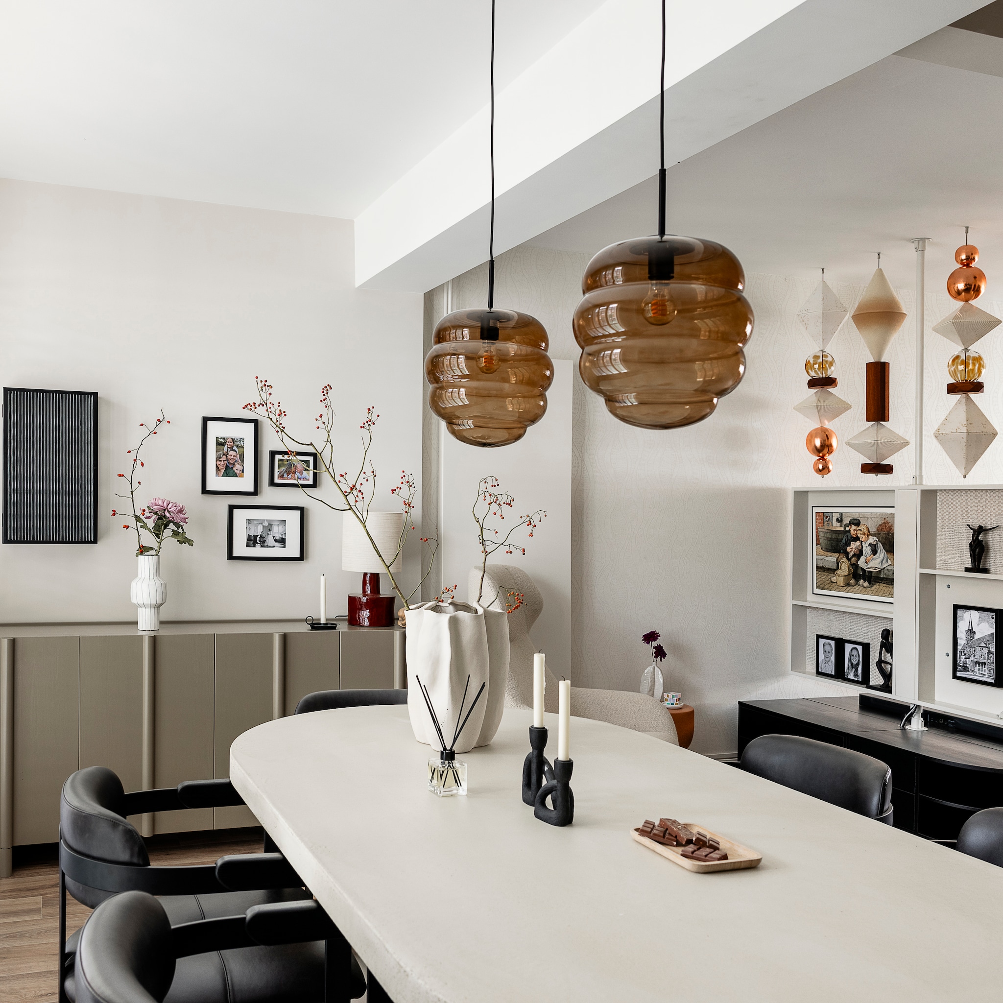 slimme stylingtips meer sfeer lange muur