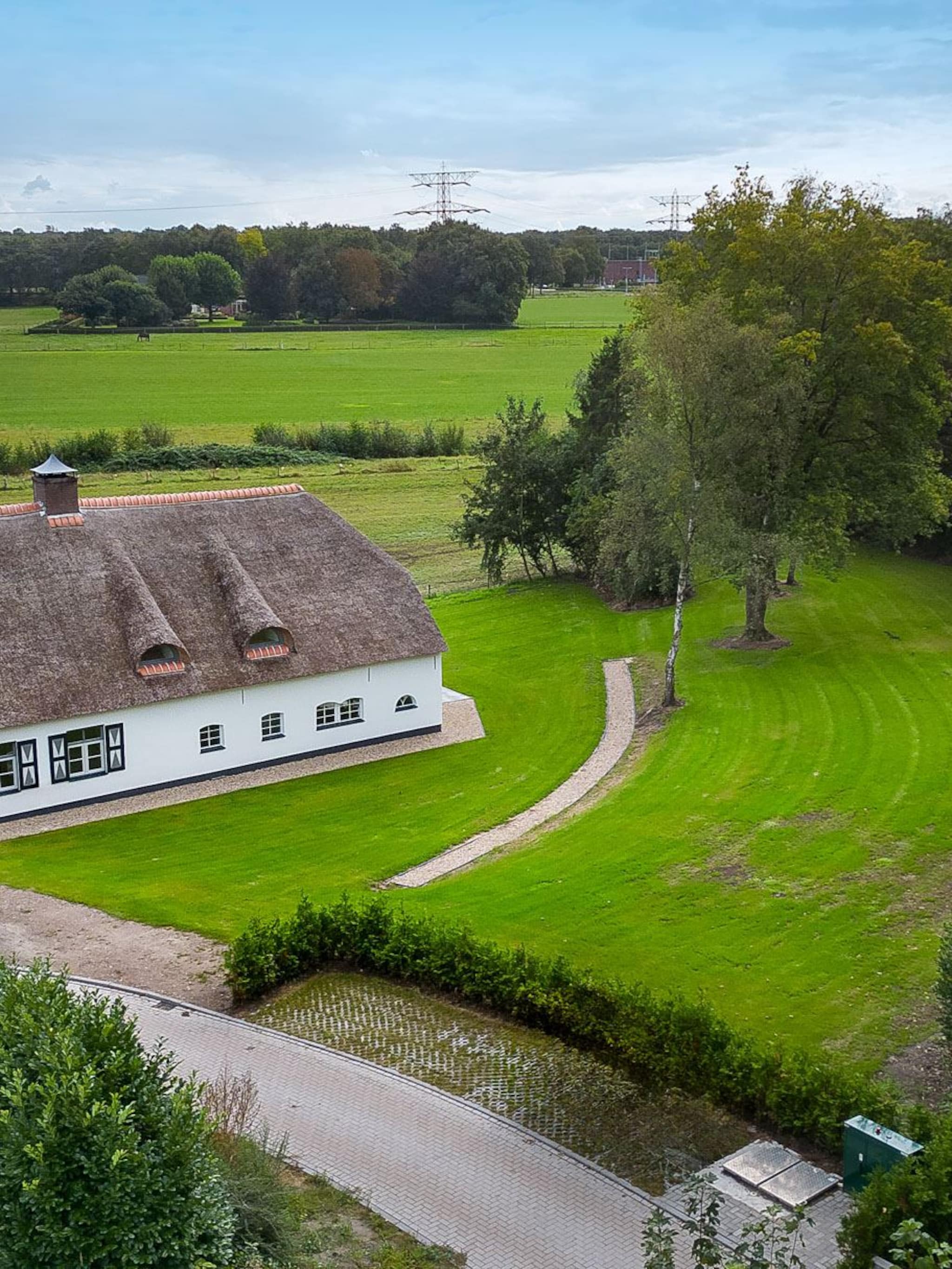 authentieke woonboerderij met duurzaamheid en karakter
