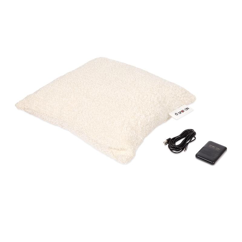 Warmtekussen Fuzzy van Spot On in Wit, 45x45 cm € 29,95 (action.com) Action