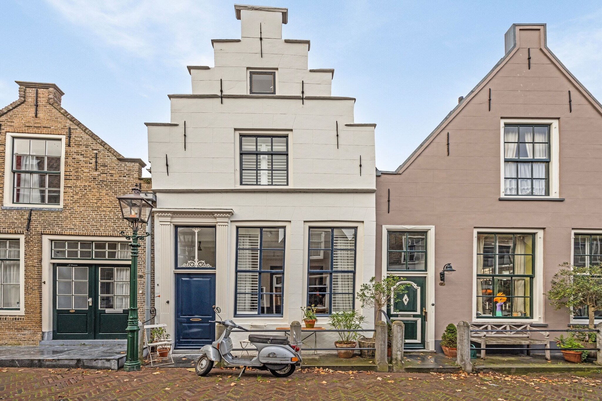 Funda-parel november 2024: Kerkstraat 5 in Goedereede (Zuid-Holland). Funda - Krieger &amp; Witte Makelaars