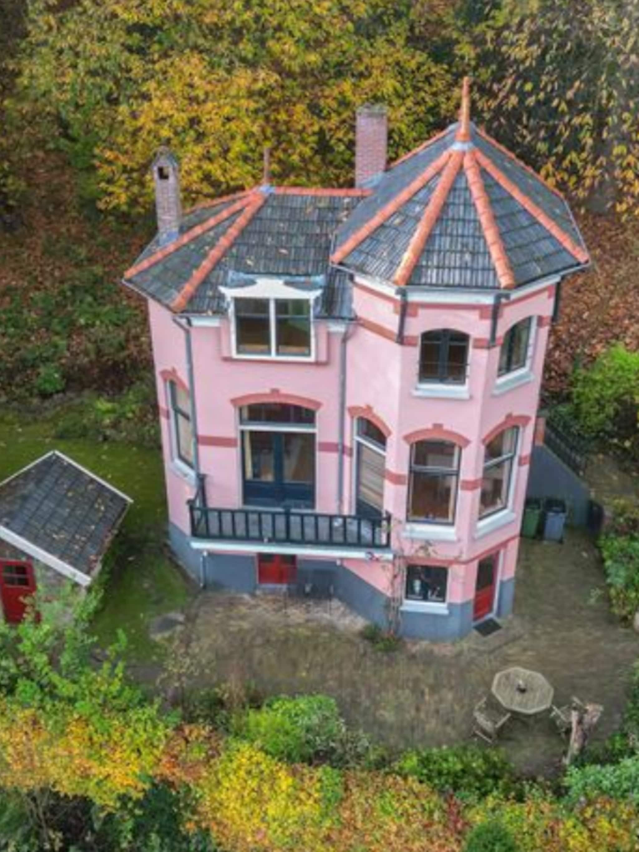 funda parel roze villa