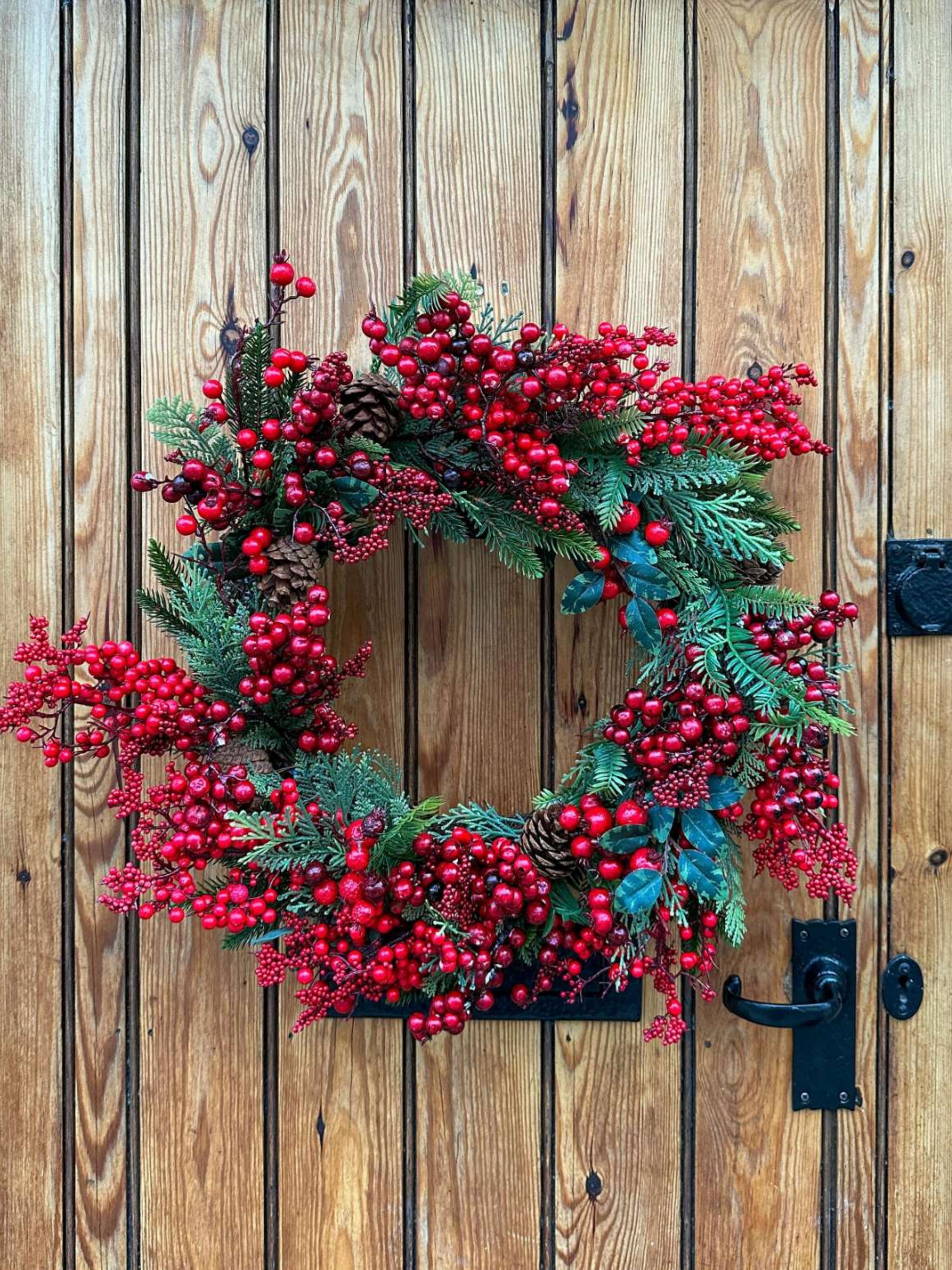 hoe hang je een kerstkrans op
