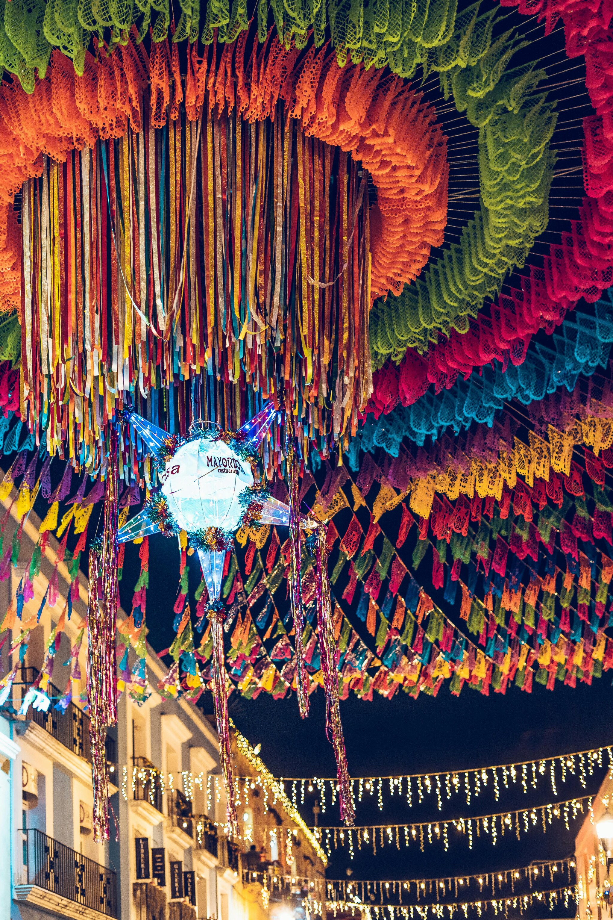 Kersttradities in Mexico: kleurrijk en piñata’s fotografie Jhovani Morales