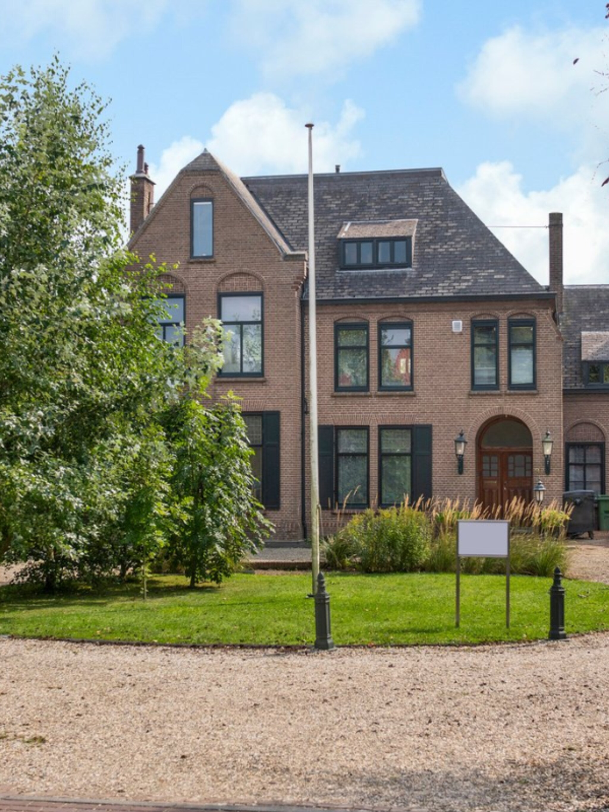 wonen in een voormalige eclectische pastorie