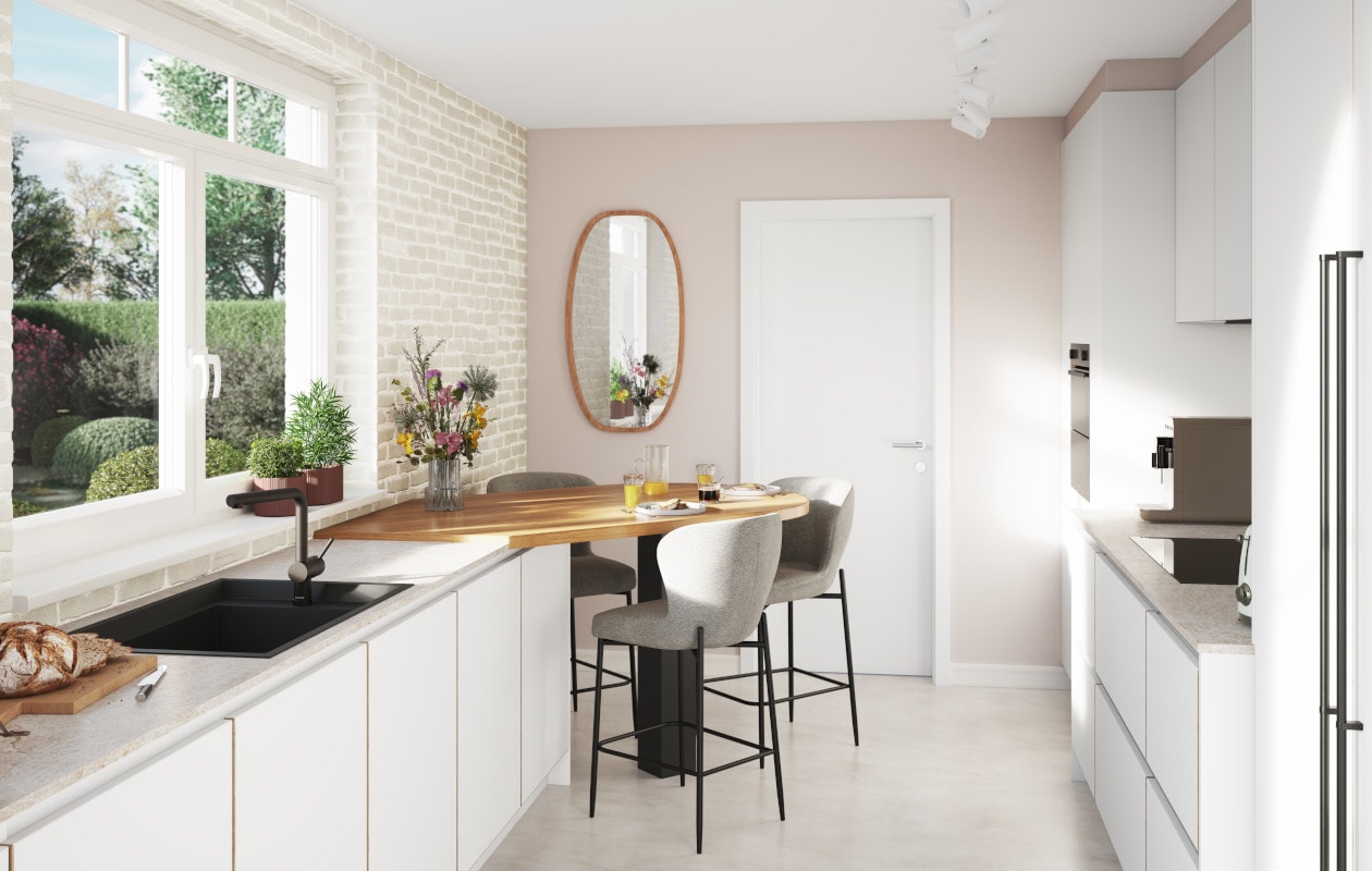 De Nizza Mat-keuken met geïntegreerde decoratief houten tafel.