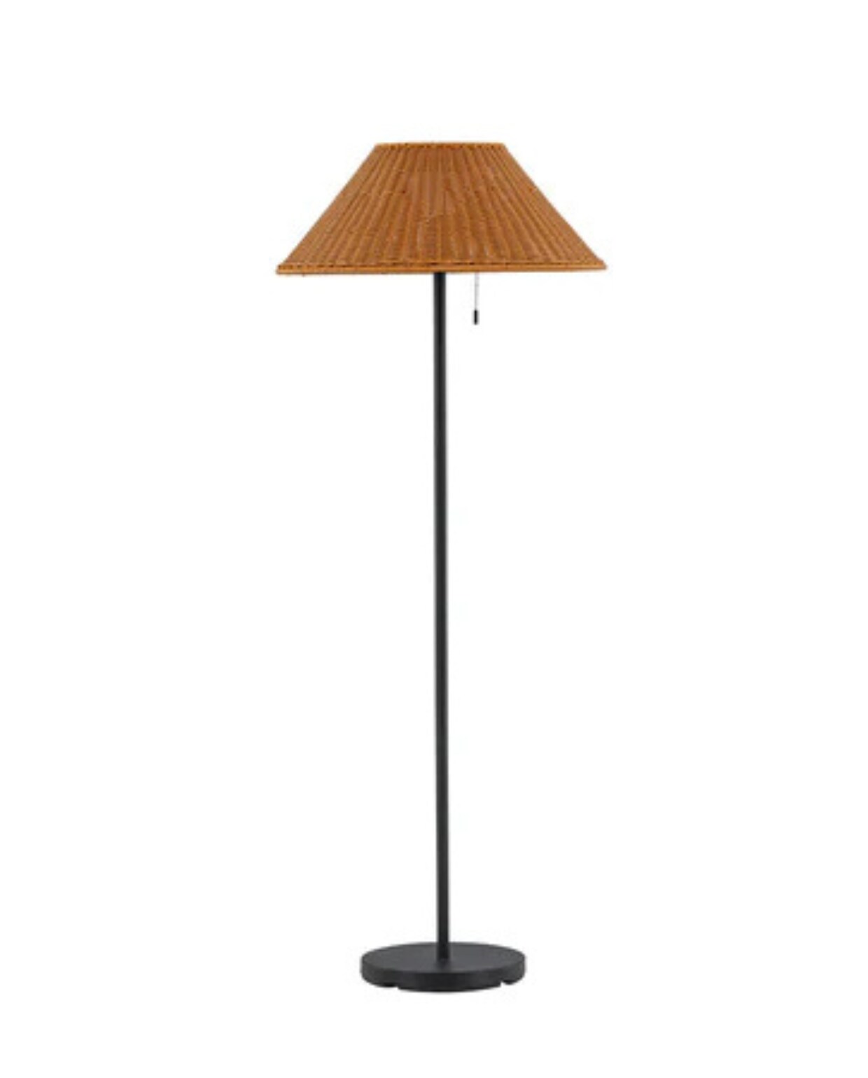 Buitenvloerlamp Jazzy van Rebellenclub, stalen frame en duurzaam plastic kap, 60x150 cm (Øxh) € 249,- (shop.vtwonen.nl). vtwonen
