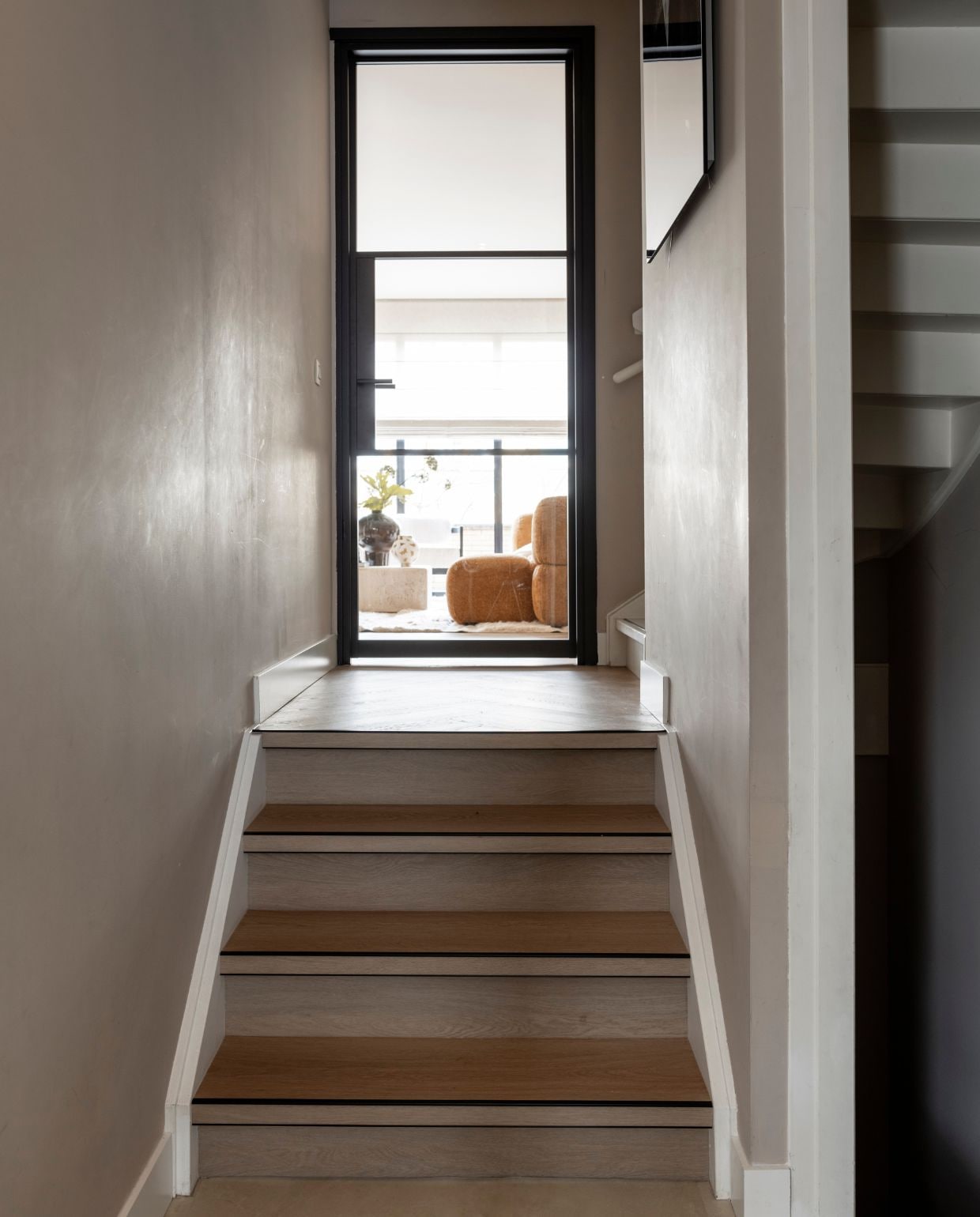 Weer verliefd op je huis aflevering 3 seizoen 22 2025, stylist Liza in Amsterdam Weer verliefd op je huis aflevering 3 seizoen 22 2025 | styling Liza Wassenaar | fotografie Margriet Hoekstra