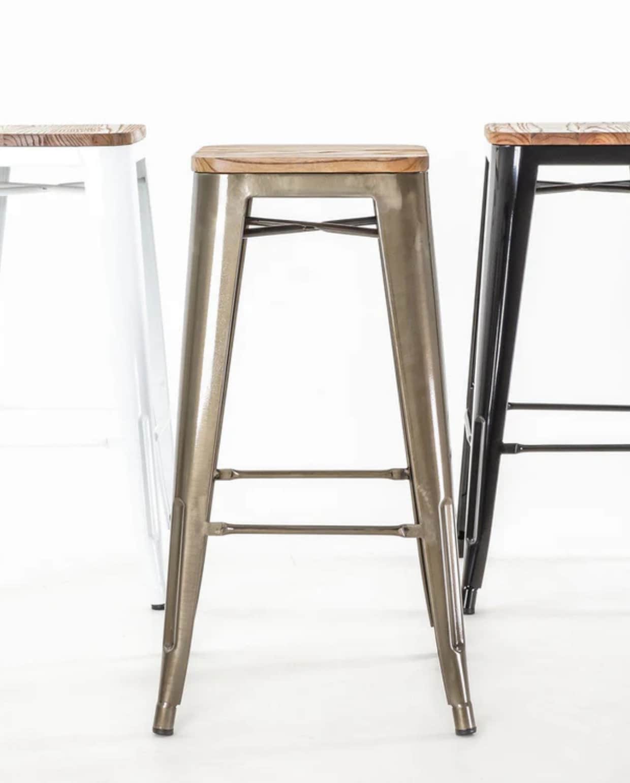 Shop op shop.vtwonen.nl: barkruk Legend, metaal en hout, 77 cm (h) € 93. Legend