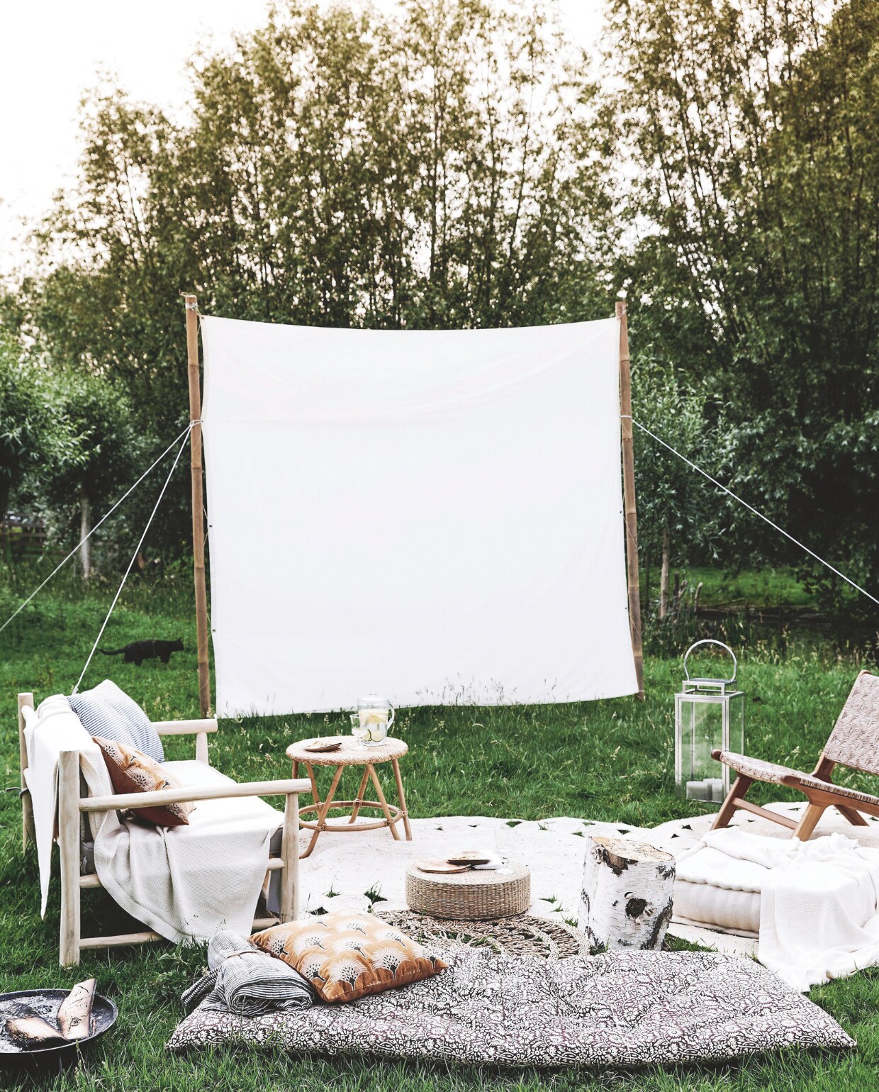 Alle items in beeld zijn privébezit. vtwonen zomerboek | styling Marit Saladini | fotografie Bart Brussee / Libelle