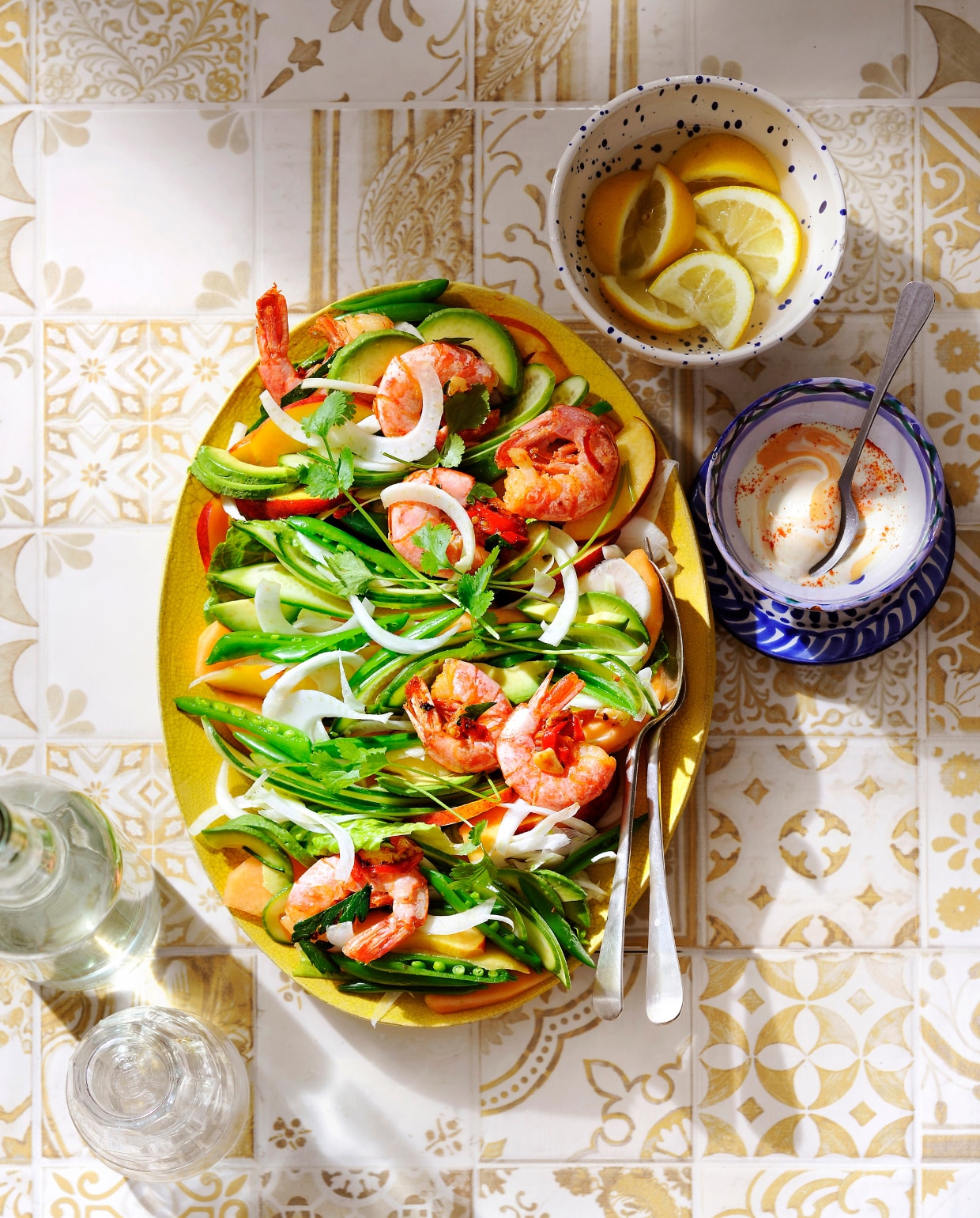 Garnalensalade. styling Cyn Ferdinandus | fotografie Eric van Lokven | receptuur Bart Stuart