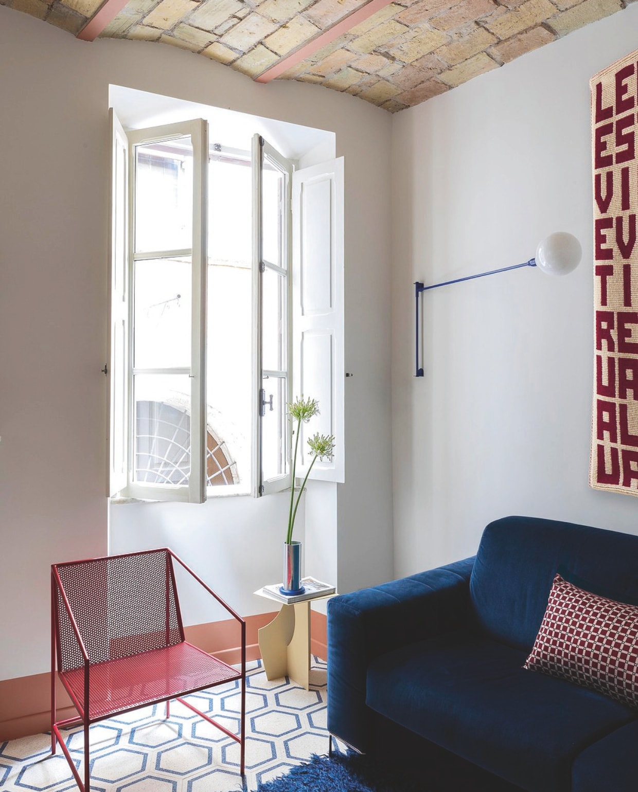 Beeld uit bk 4 stijvol wonen 04-2025 Stijlvol Wonen 04-2025 | Styling Francesca Sironi | Fotografie Monica Spezia | Tekstbewerking Tanne Donjarcour Gielen | Productie Living Inside | brontekst Francesca Sironi