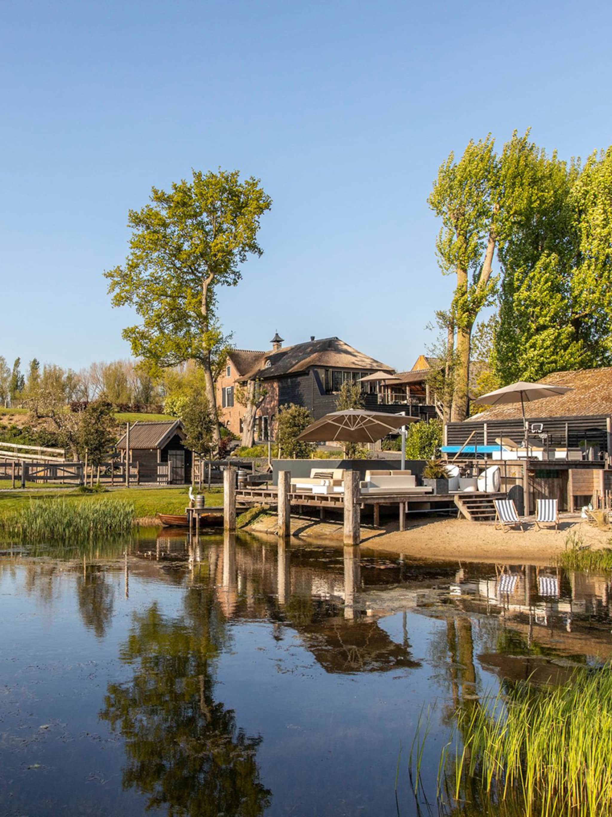 woonboerderij aan het water de betuwe