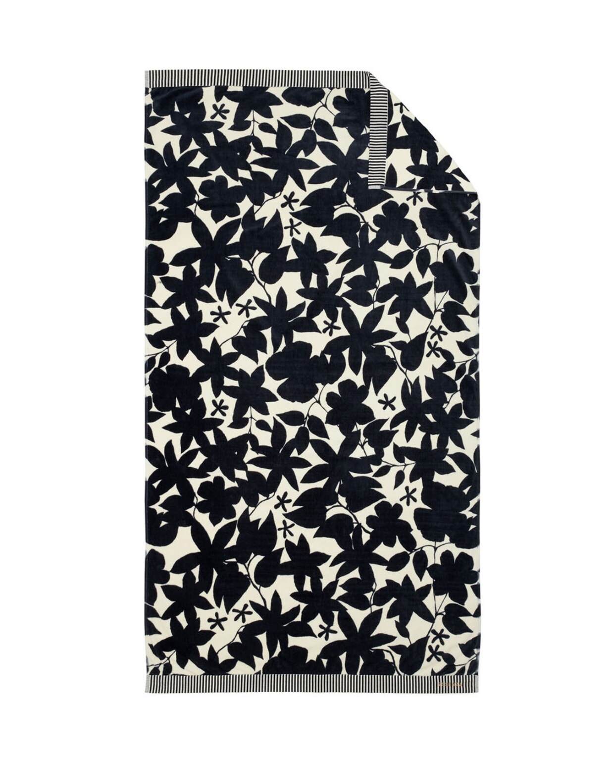 Biologisch katoenen Imara strandlaken van Essenza, 180x100 cm €39,95,- (debijenkorf.nl). vtwonen