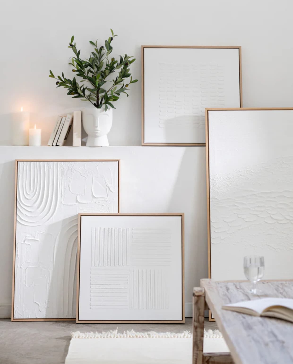 Shop via shop.vtwonen.nl: J-Line schilderij Elise, canvas, wit, 60x90 cm, set van 2 € 207,-.  J-Line