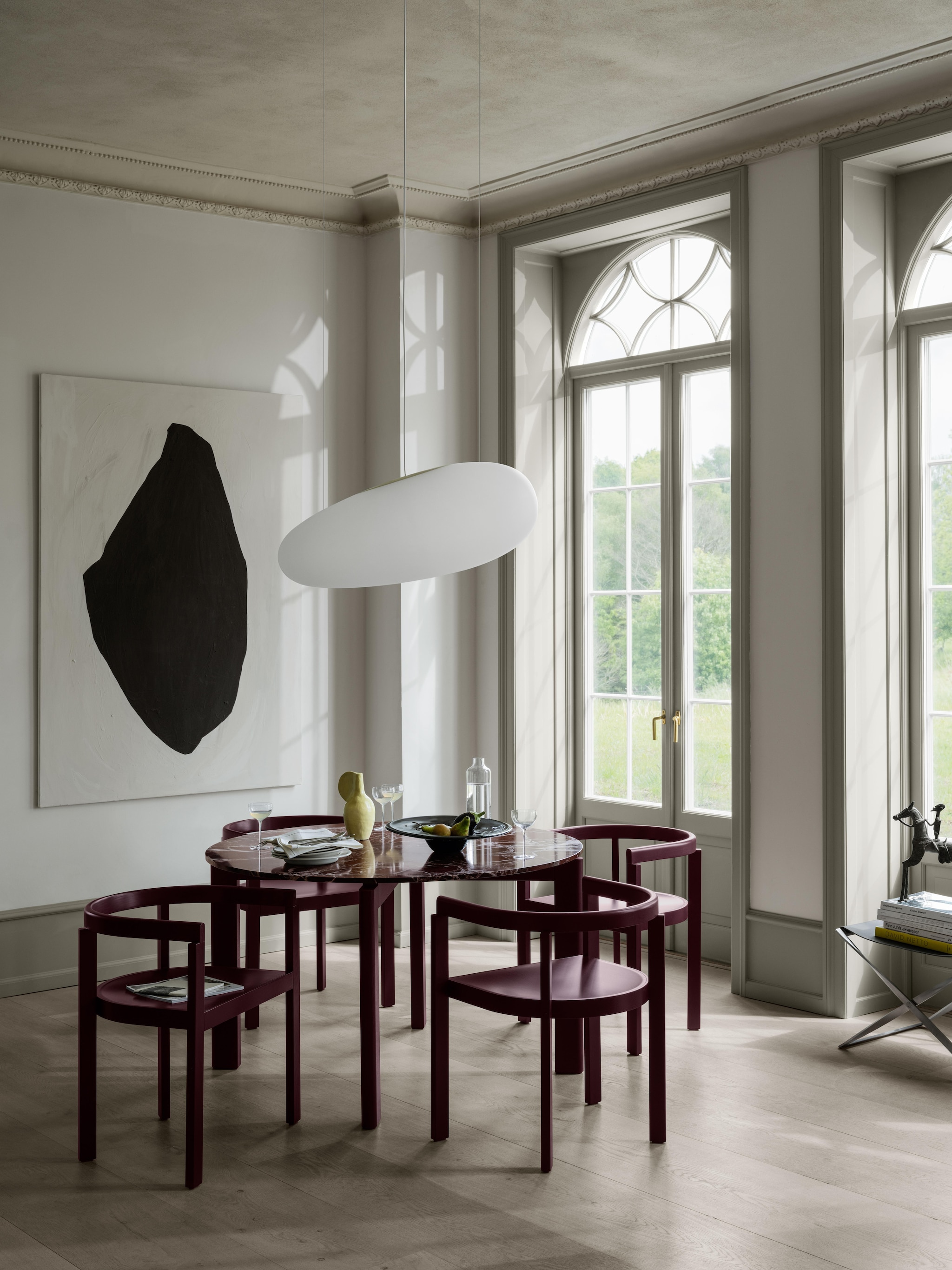 Eetkamerset | ontworpen door Micheal Anastassiades  fritzhansen.com