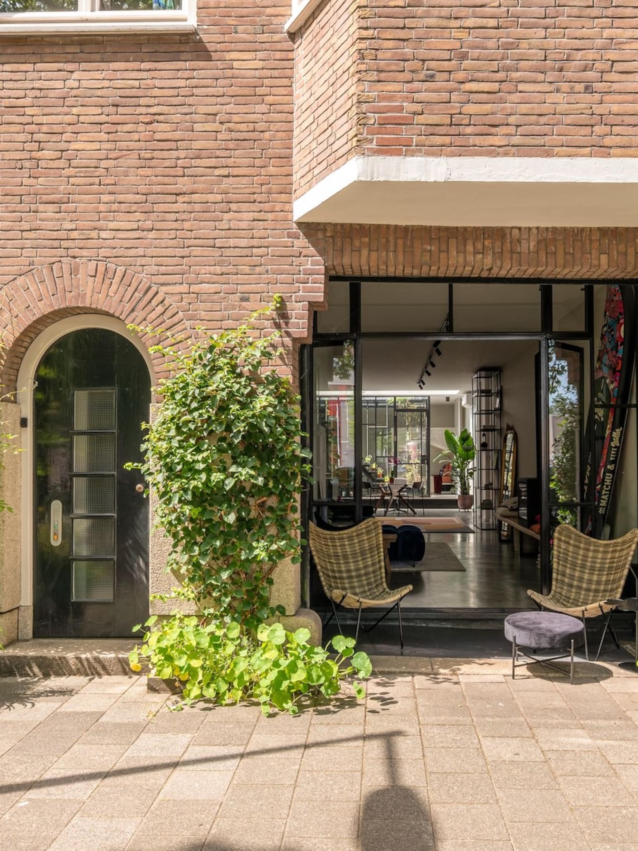 gespot industriele loft met kleurrijke eyecatchers