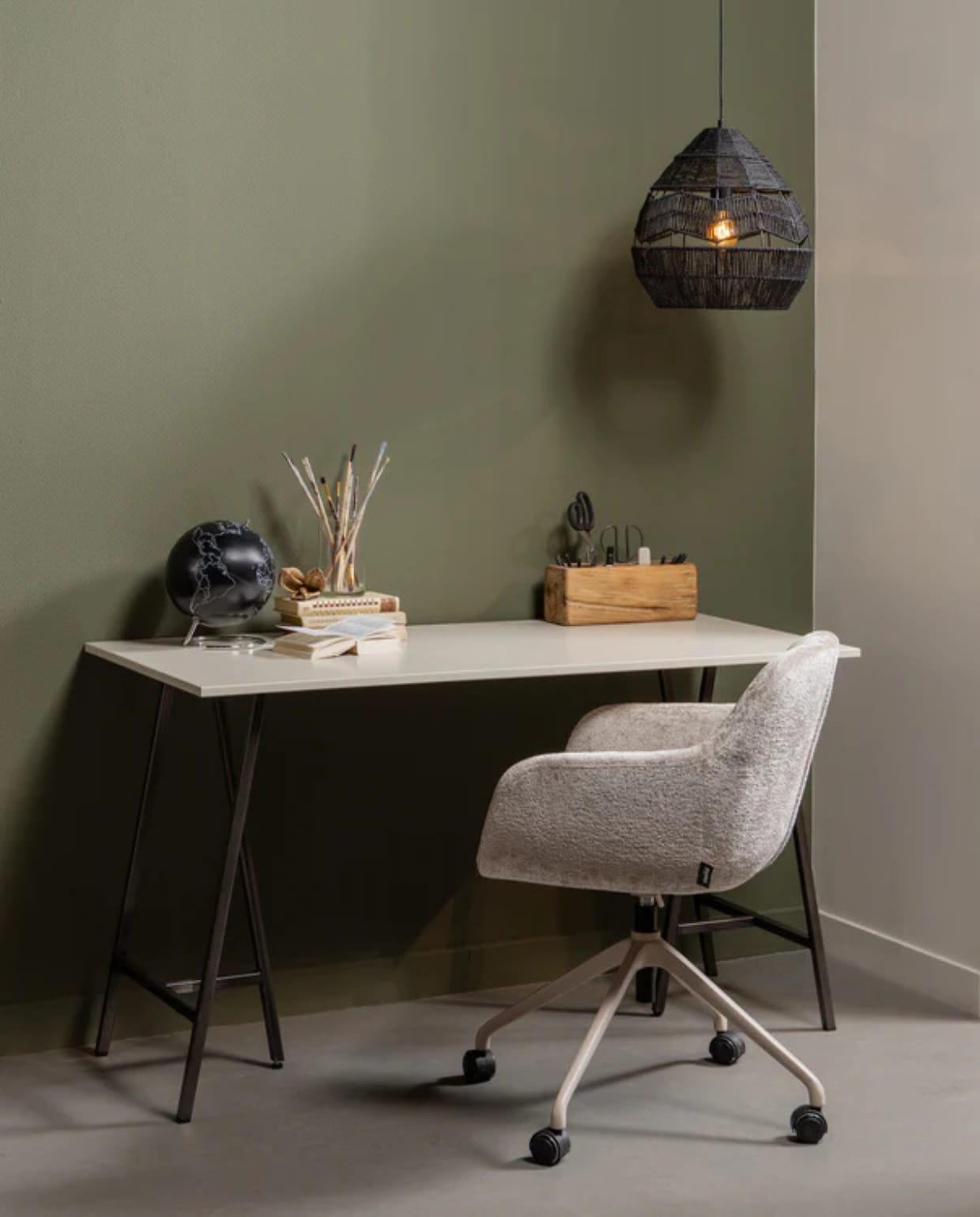 Shop op shop.vtwonen.nl: Woood bureaustoel Morros, polyester, taupe, 57x60x88 cm (bxdxh) € 219,-. Overige productinformatie onbekend.  Woood