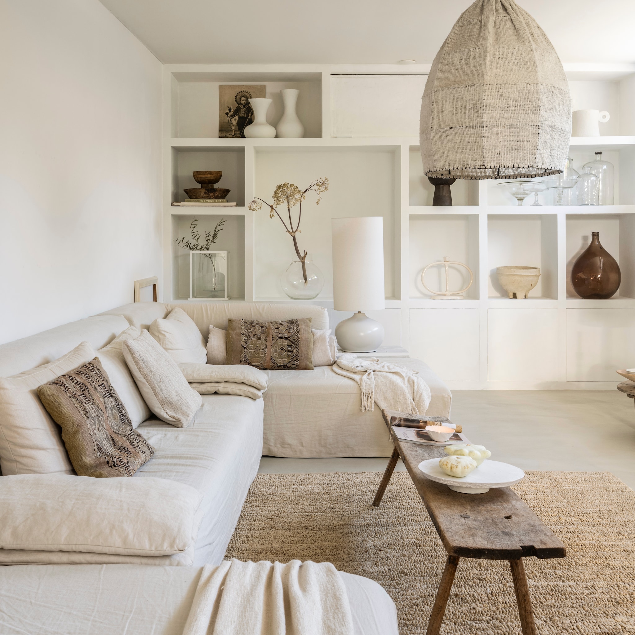 binnenkijken een sereen huis vol brocantevondsten