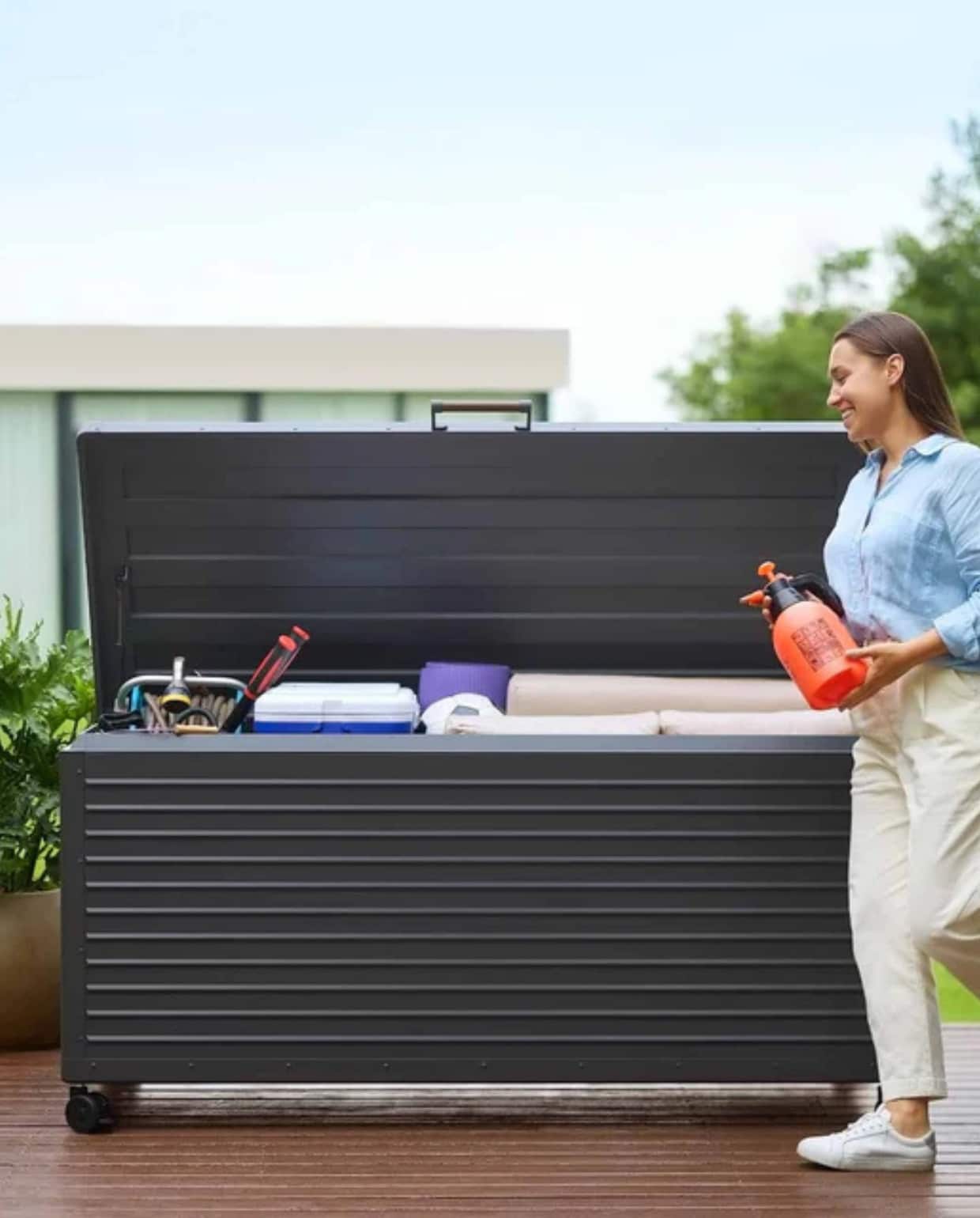 Shop op shop.vtwonen.nl: Mirador opbergbox 165, metaal, antraciet, 829 liter € 699,-.  Mirador