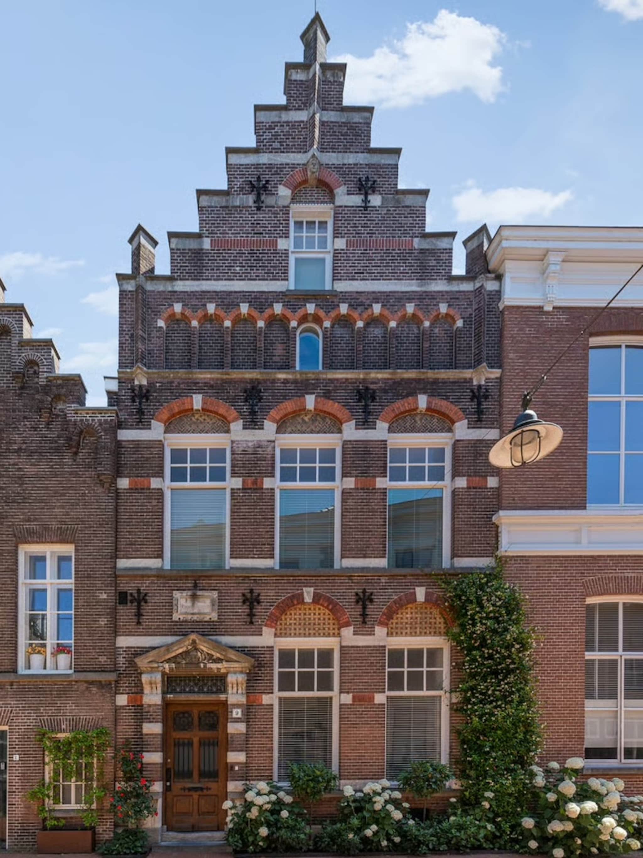 monumentaal herenhuis zwart interieur