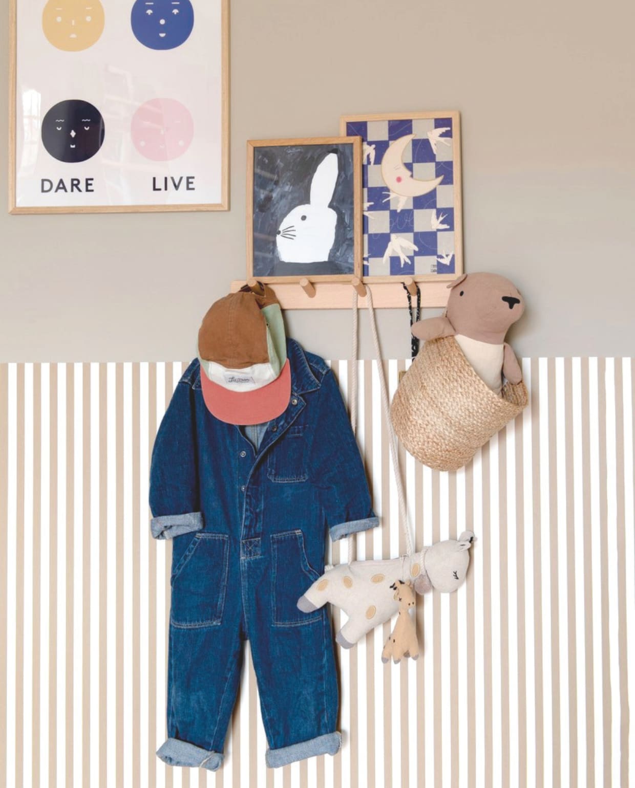 Wandkleur Coffee Addict van Lab Paint. Lambrisering Binnenzoet. vtwonen 10-2025 | fotografie Caroline Coehorst | tekst Chris Muyres